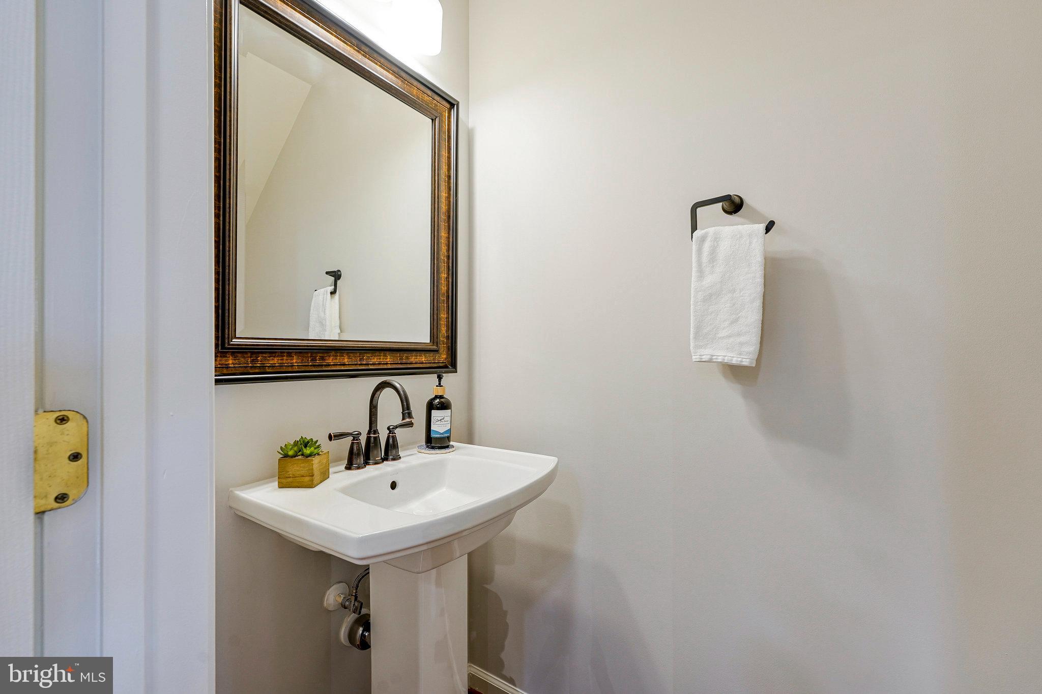 CENTREVILLE CROSSING - Residential