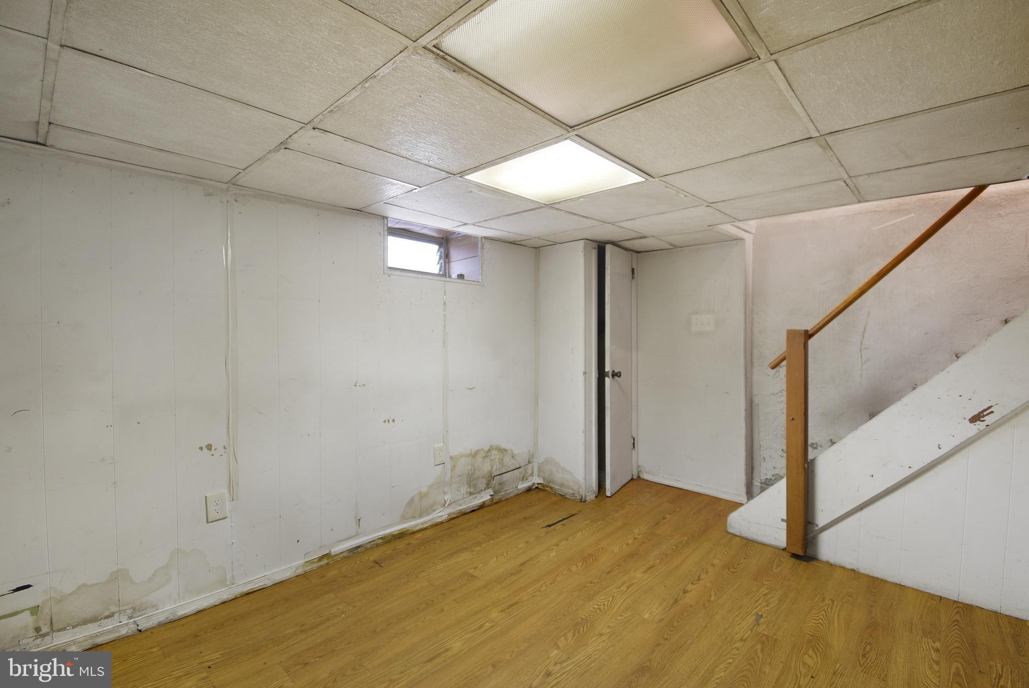 LANSDOWNE PARK - Residential