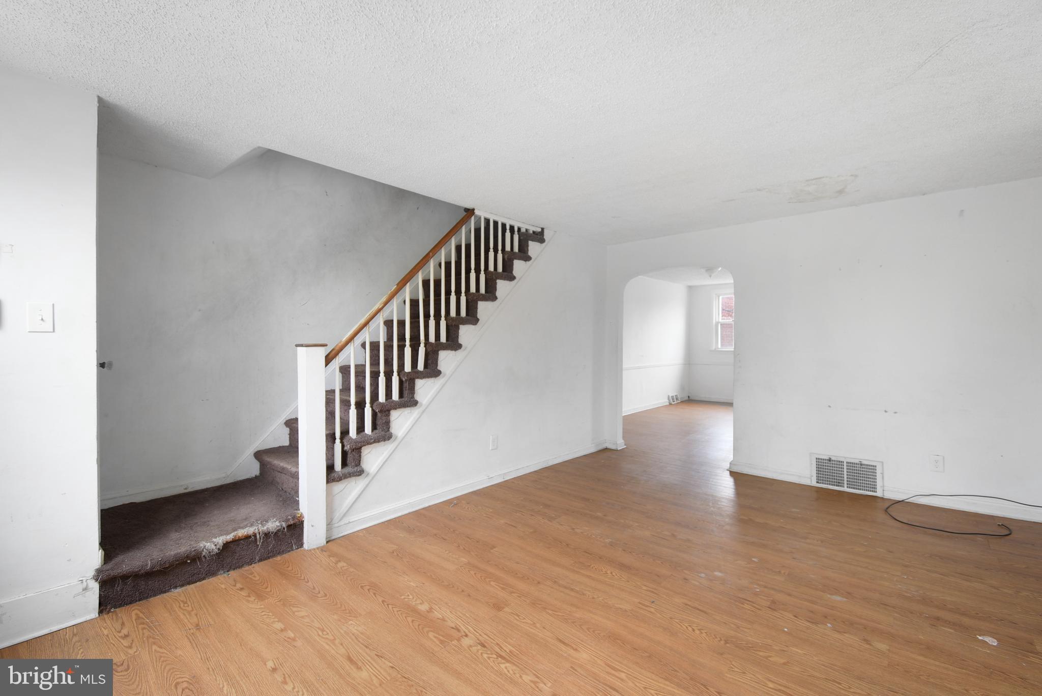 LANSDOWNE PARK - Residential