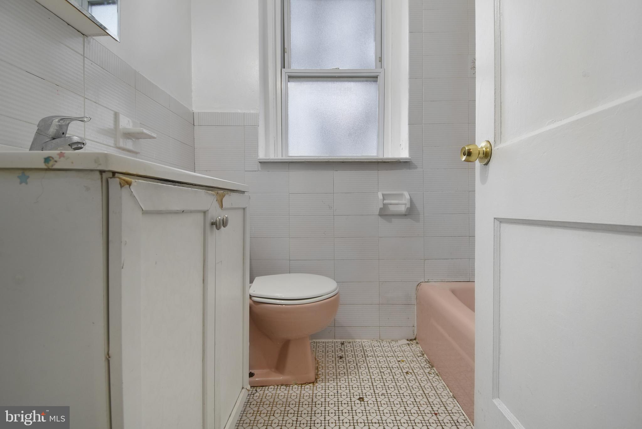 LANSDOWNE PARK - Residential