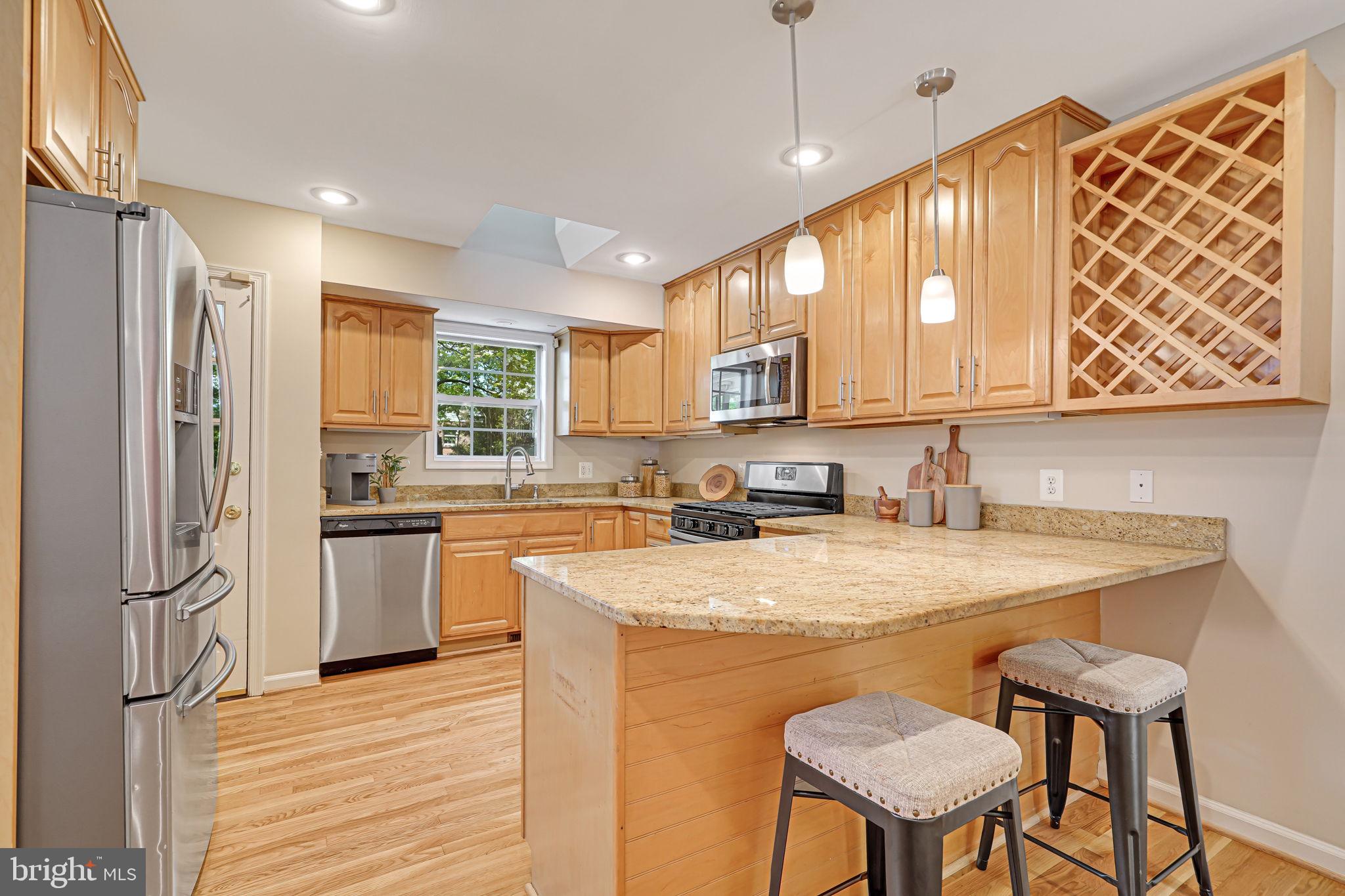 RIVERSIDE GARDENS - Residential