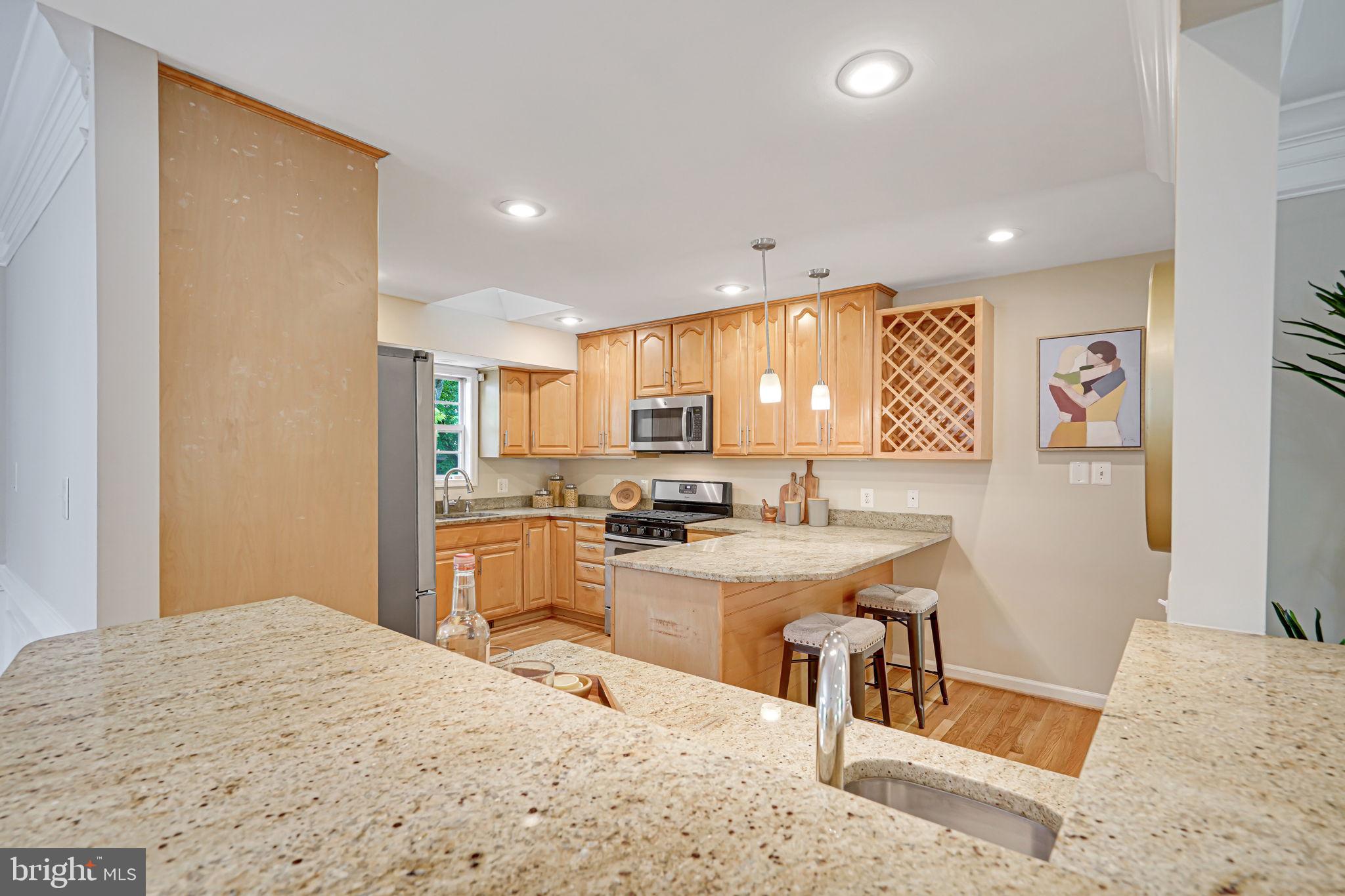 RIVERSIDE GARDENS - Residential