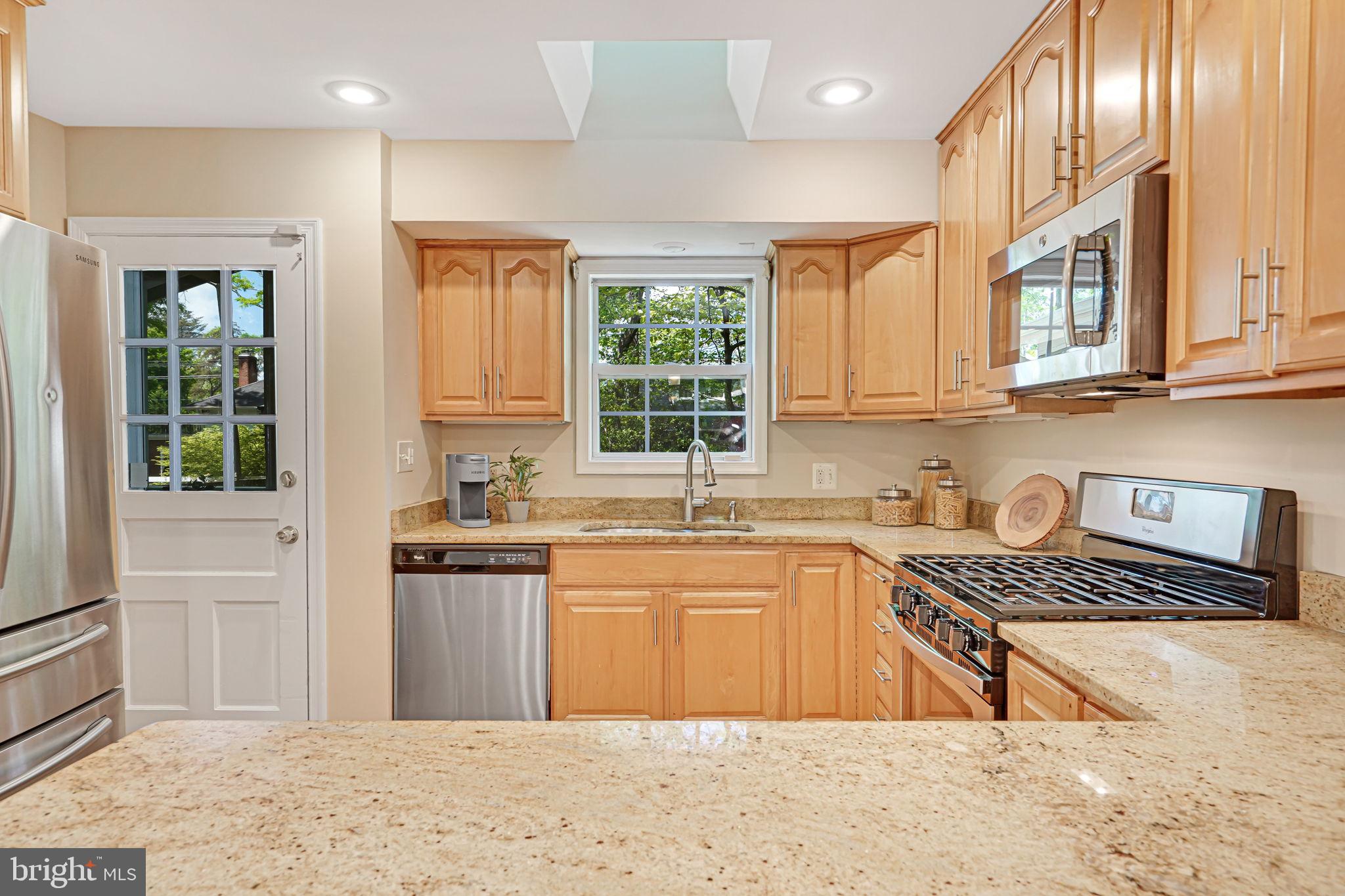 RIVERSIDE GARDENS - Residential