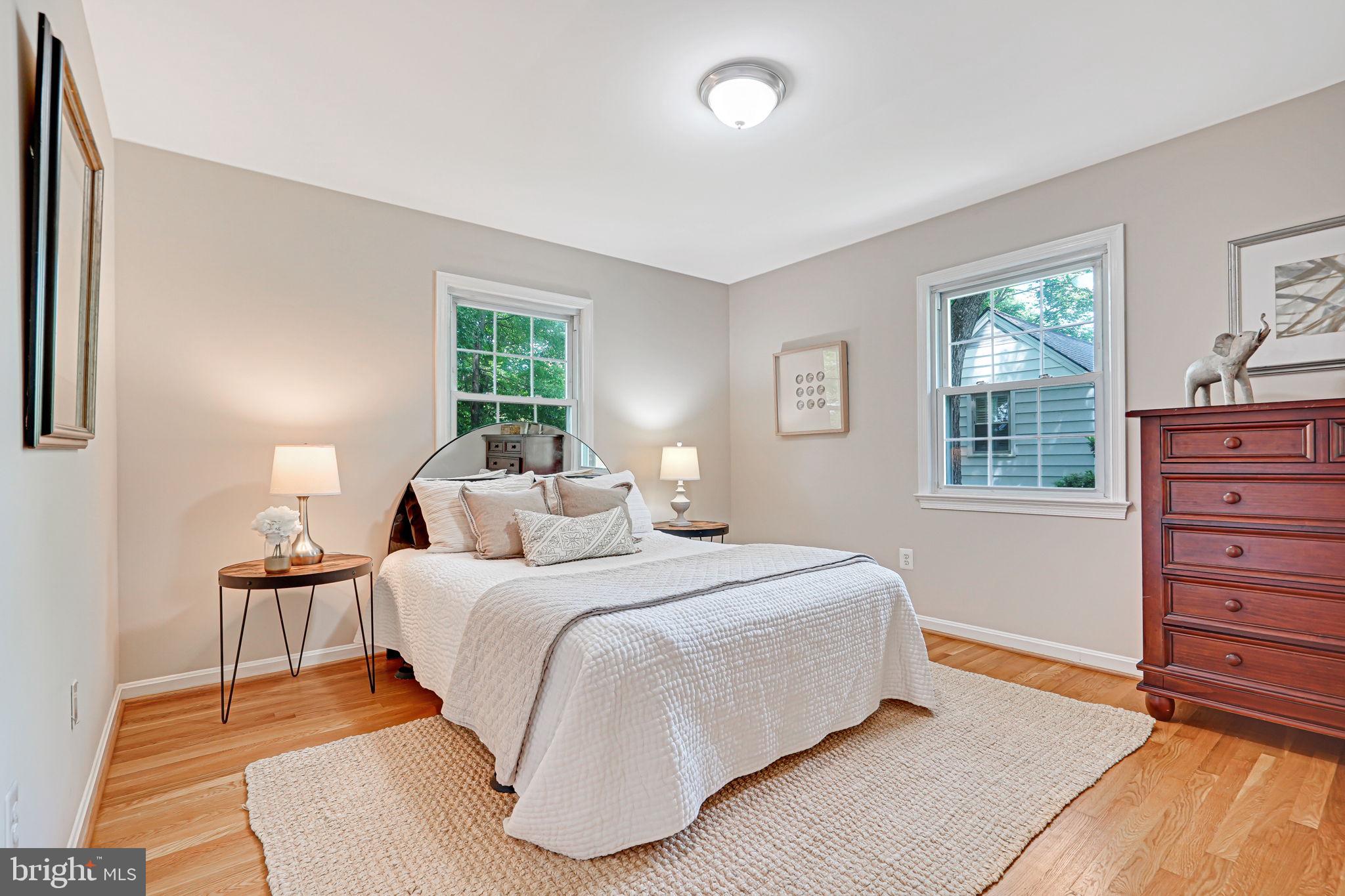 RIVERSIDE GARDENS - Residential