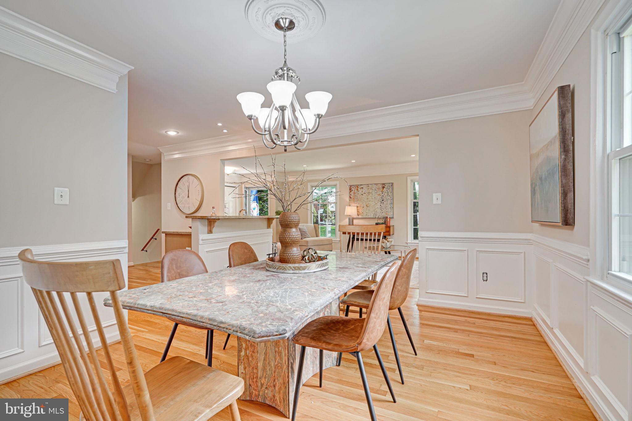 RIVERSIDE GARDENS - Residential