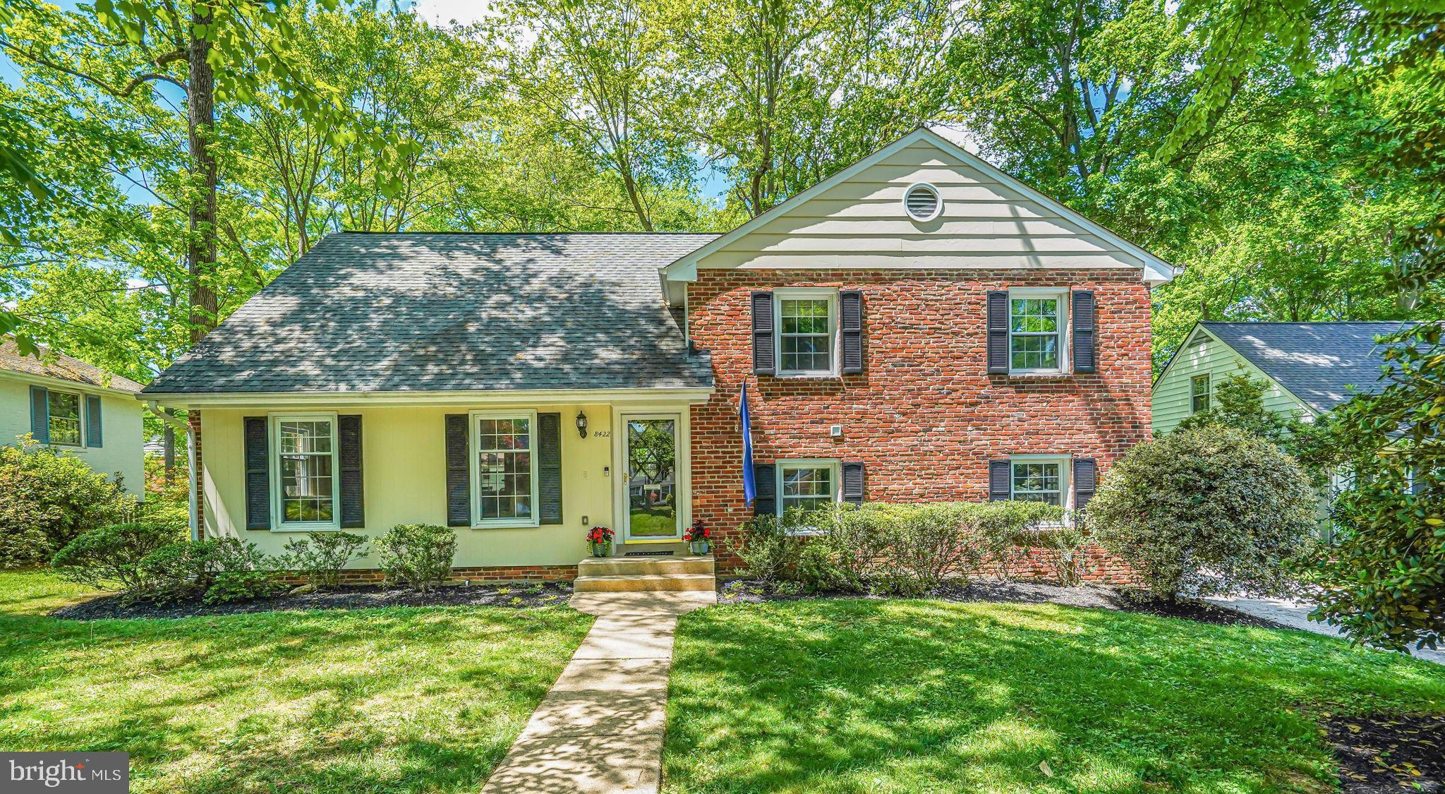 RIVERSIDE GARDENS - Residential