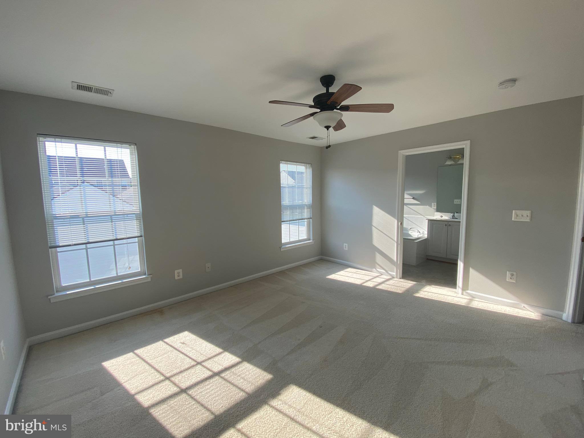 LAKELAND PLACE - Residential