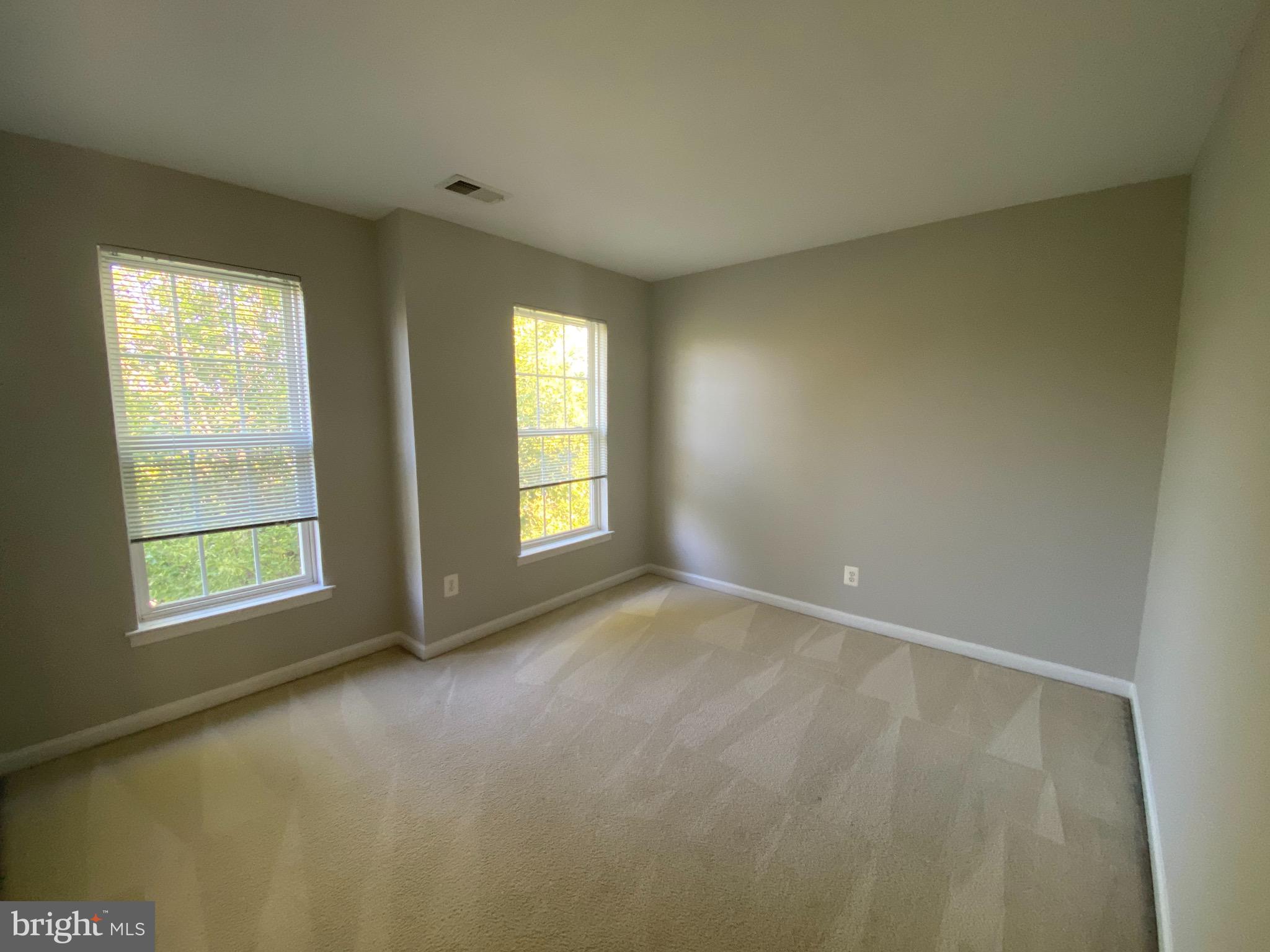 LAKELAND PLACE - Residential