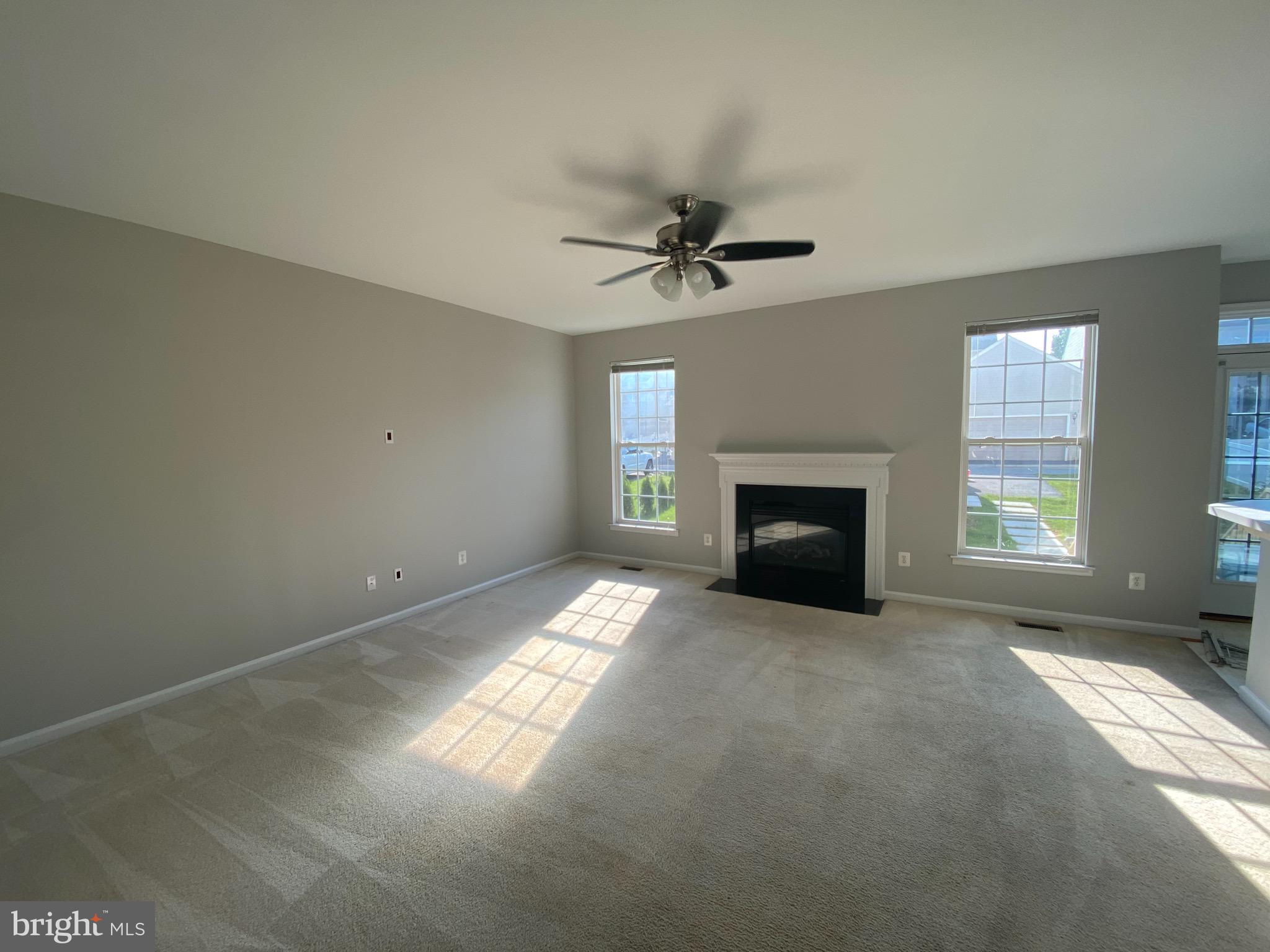 LAKELAND PLACE - Residential