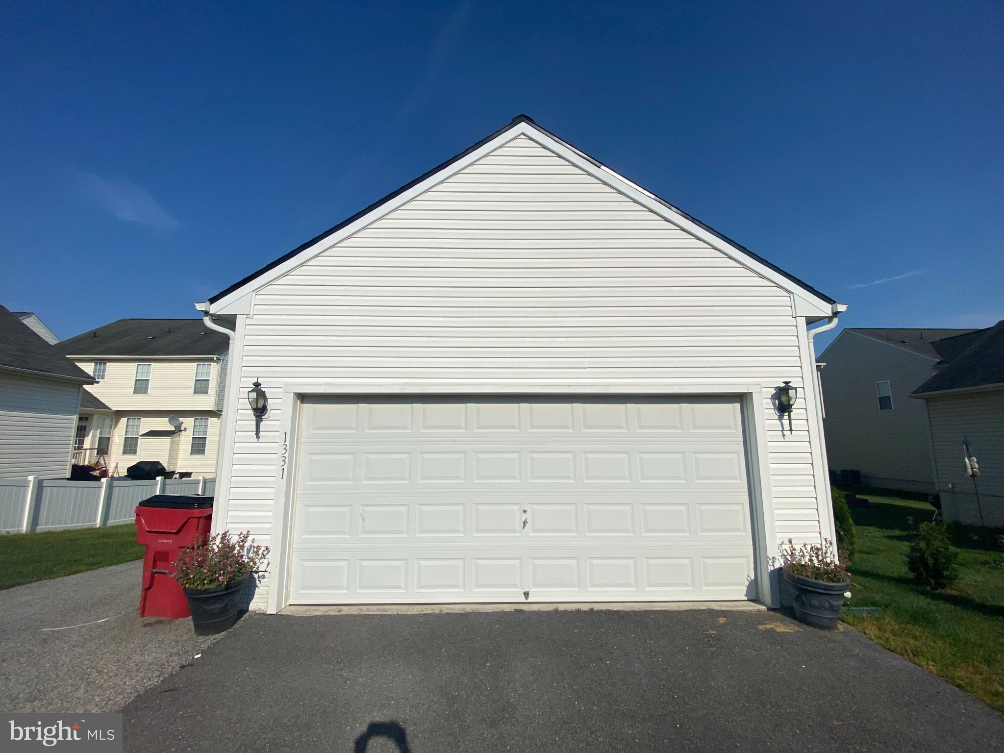 LAKELAND PLACE - Residential