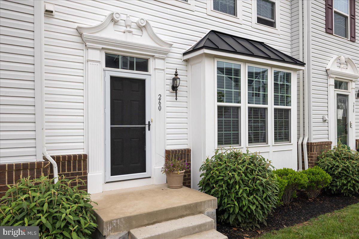 260 GRACE LANE