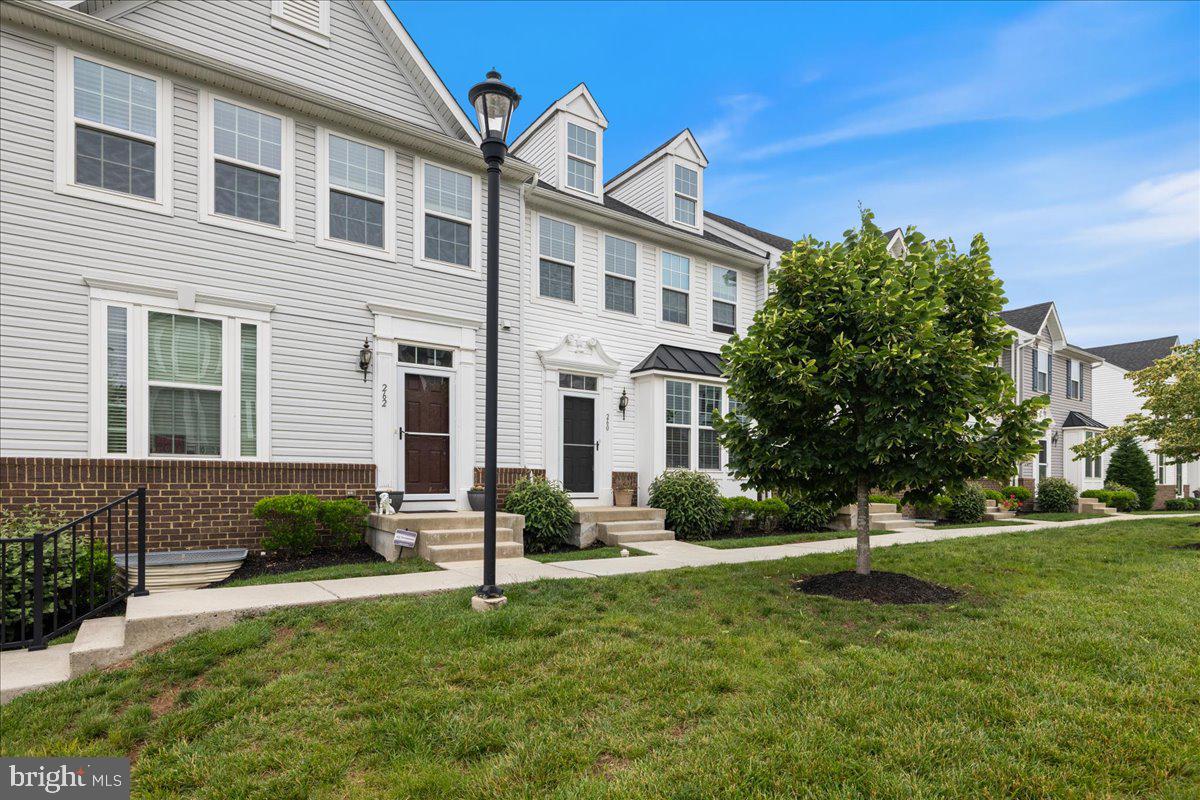 260 GRACE LANE