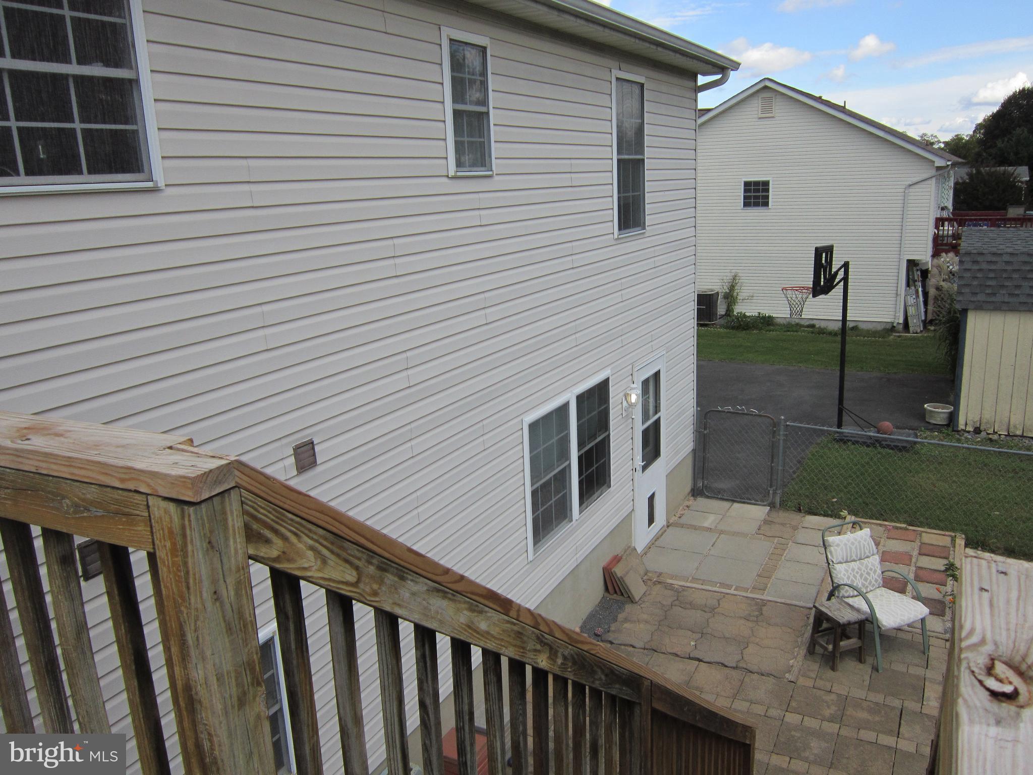 ELIZABETH STATION - Residential