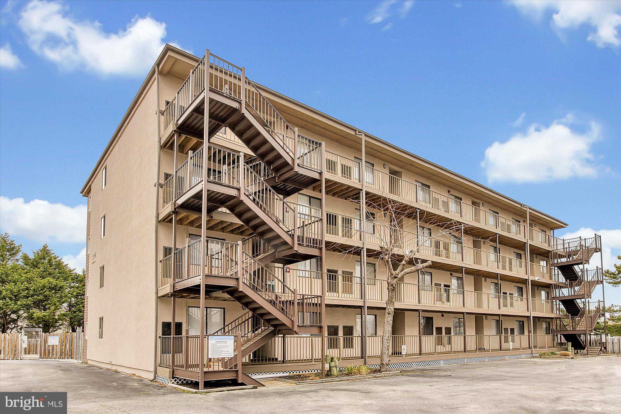 204 33RD STREET 20402