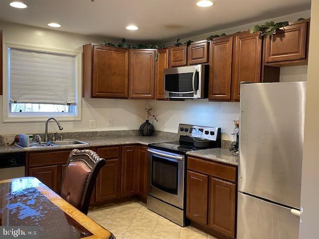 BIRD LAWN - Residential