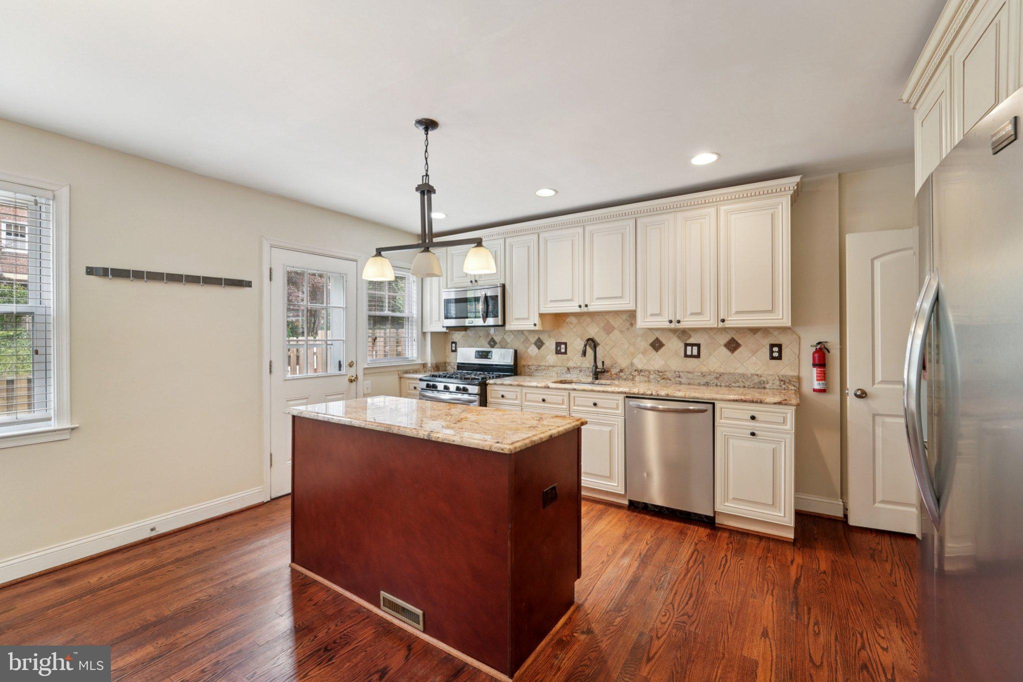 RODGERS FORGE - Residential
