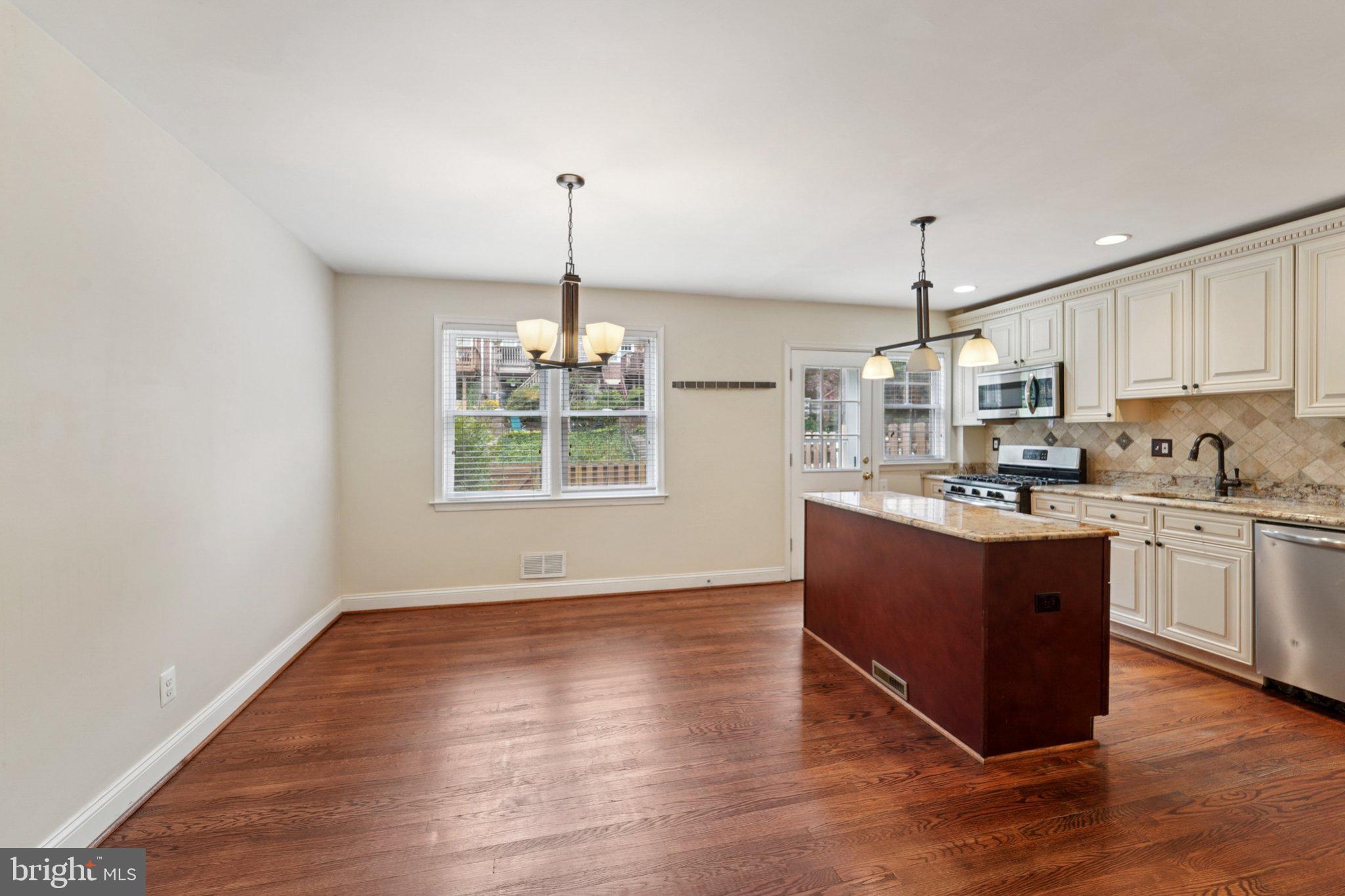 RODGERS FORGE - Residential