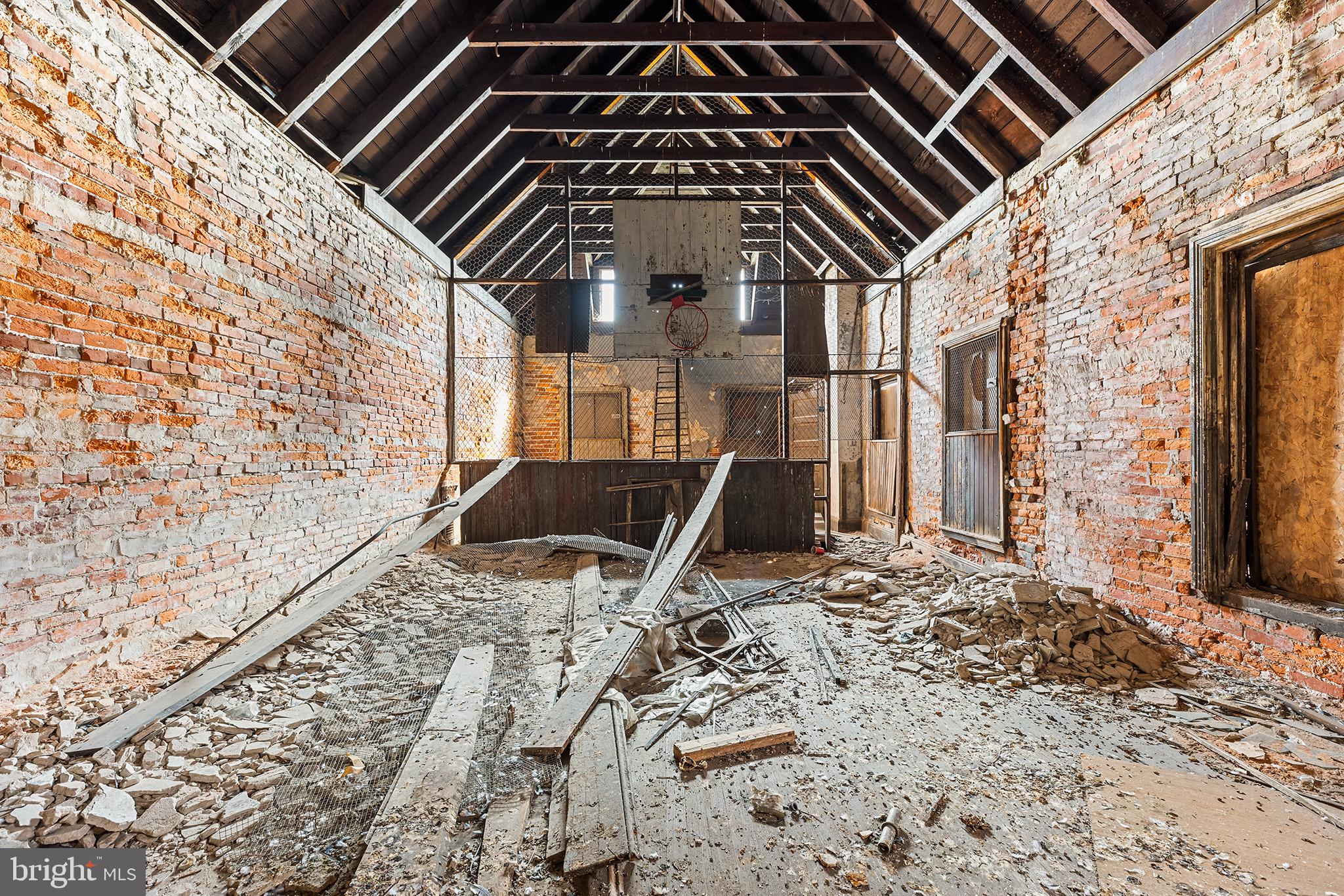 POINT BREEZE - Residential