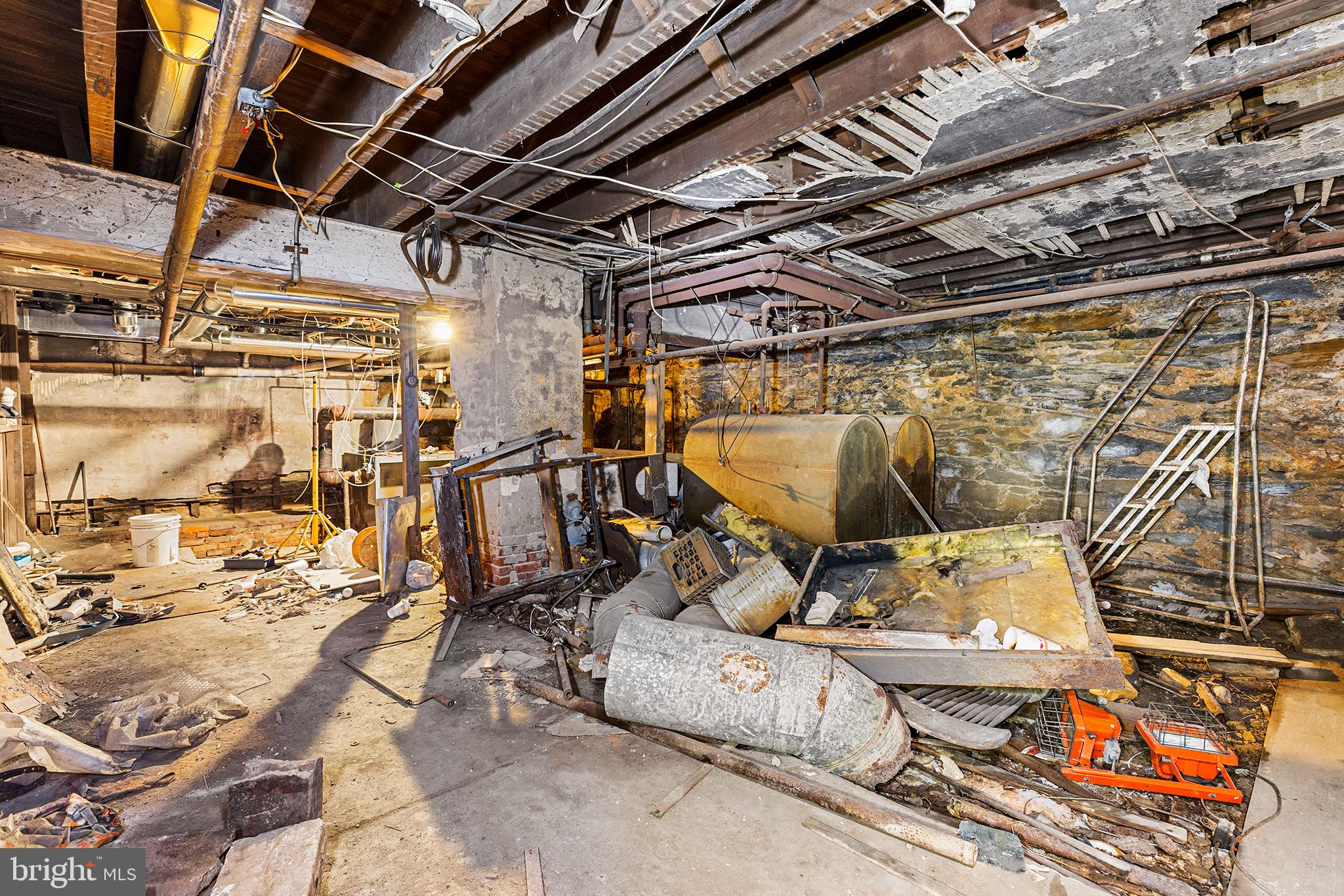 POINT BREEZE - Residential