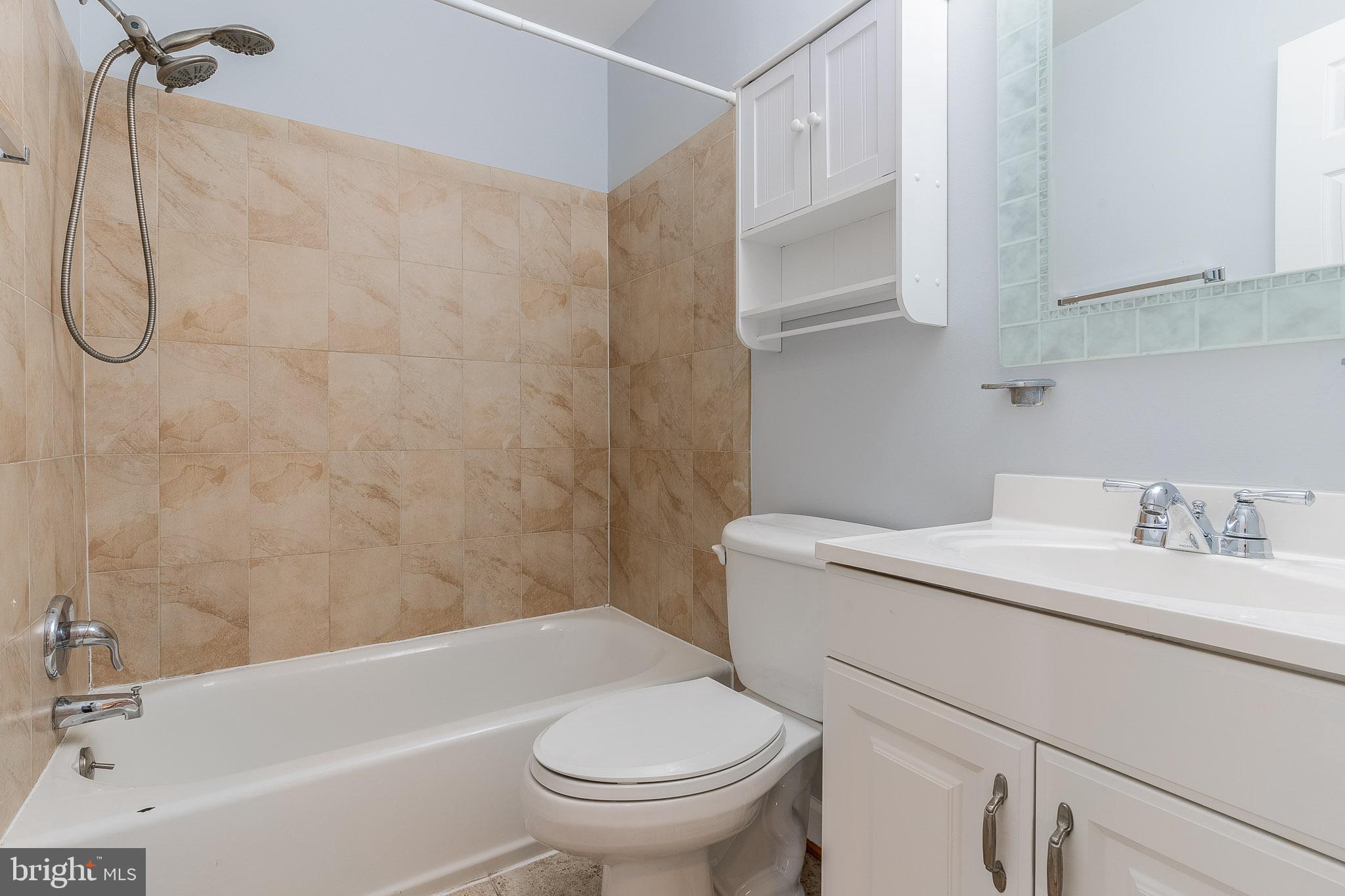 GLEN COVE - Residential Lease