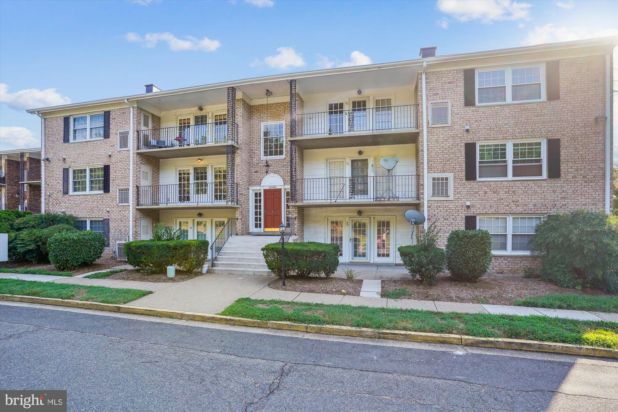 MOORINGS OF OCCOQUAN CON - Residential