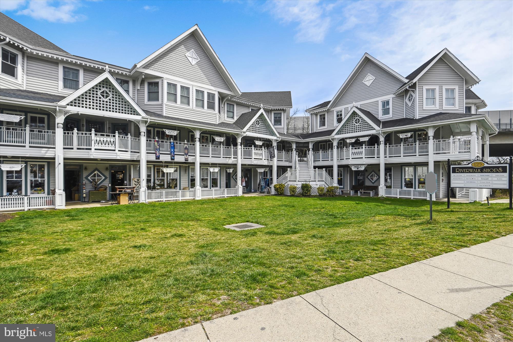 MOORINGS OF OCCOQUAN CON - Residential