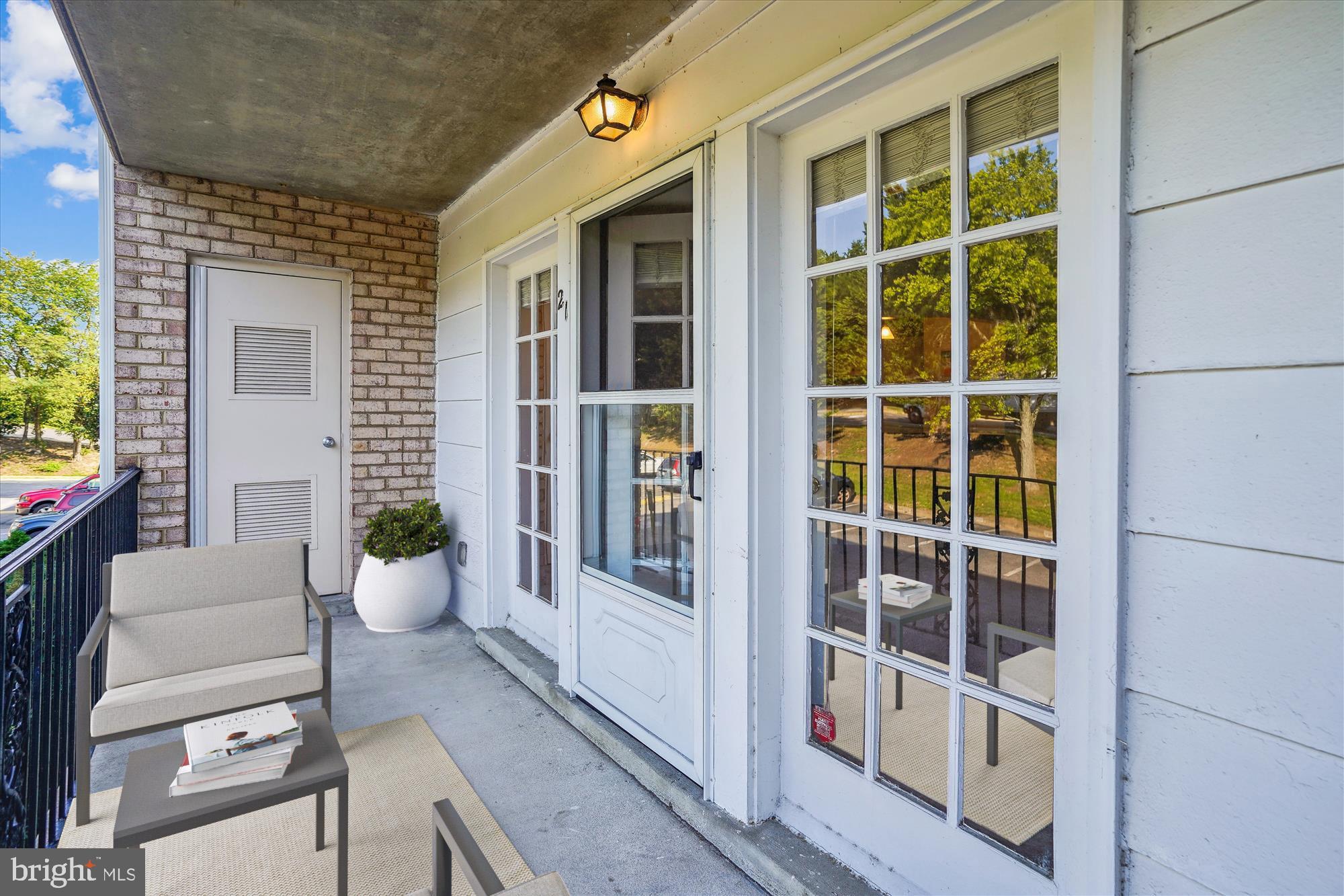 MOORINGS OF OCCOQUAN CON - Residential