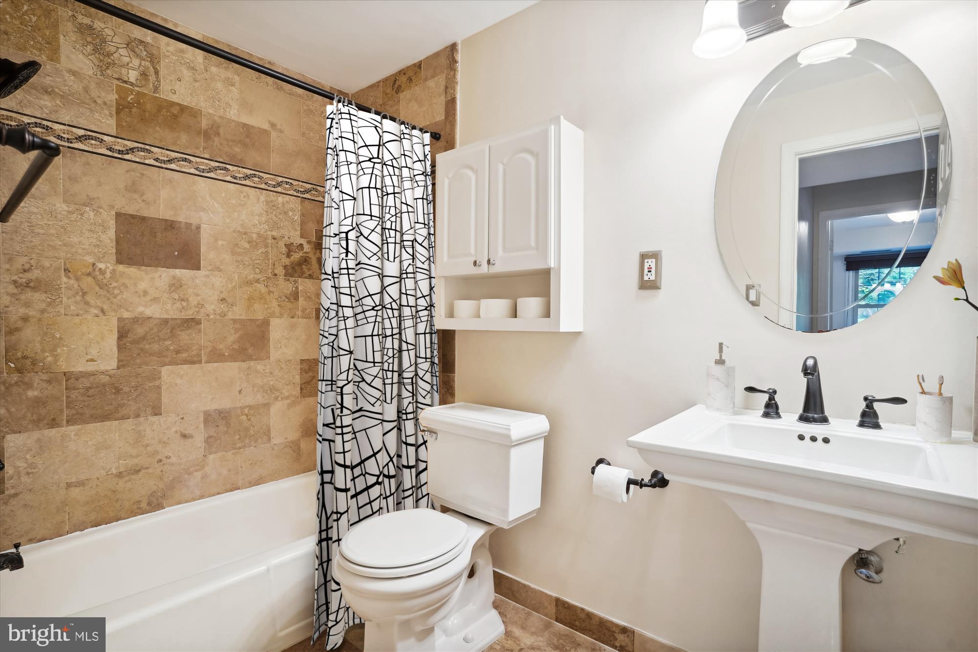 MOORINGS OF OCCOQUAN CON - Residential