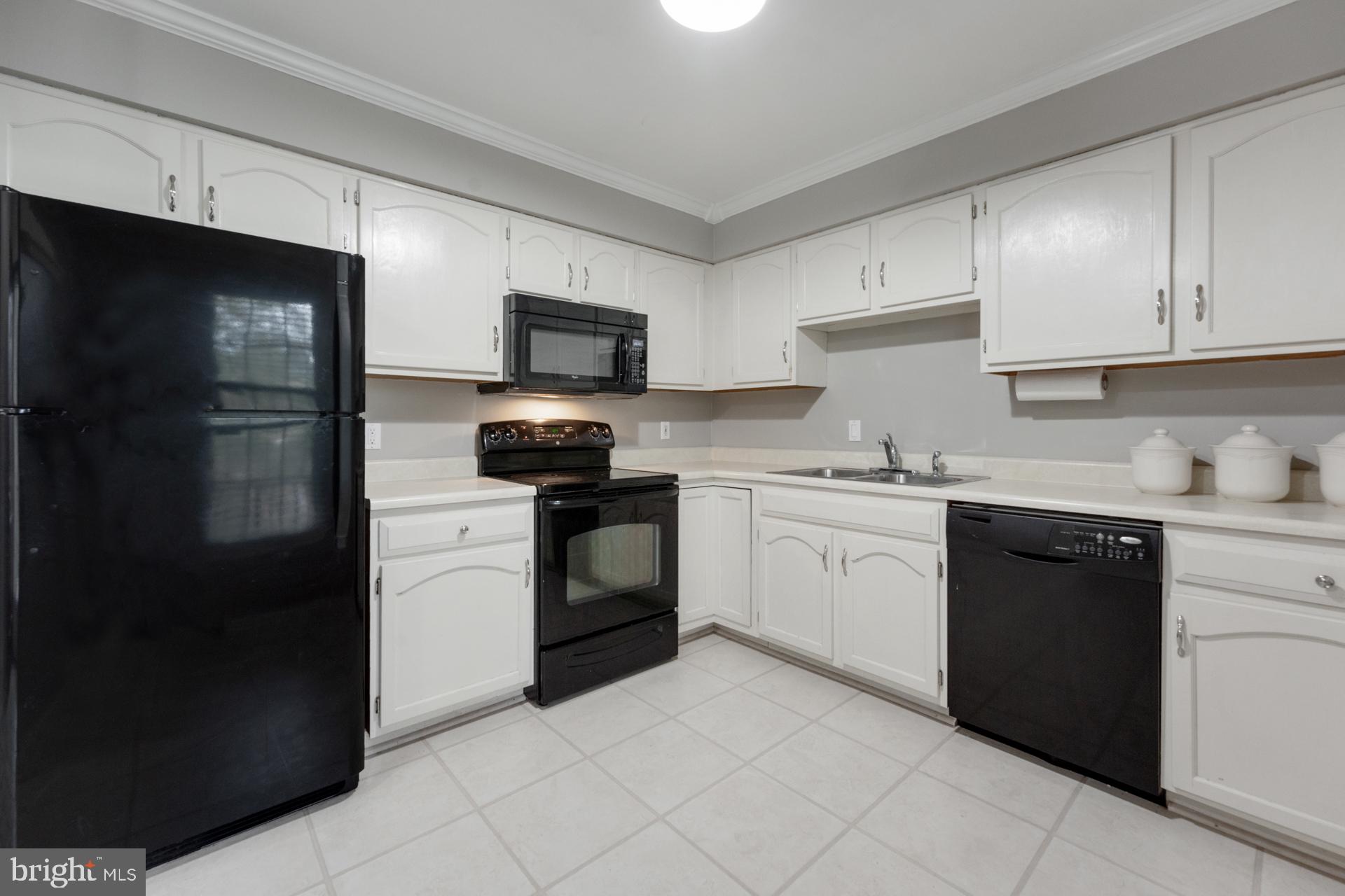 WESTRIDGE ESTATES - Residential Lease