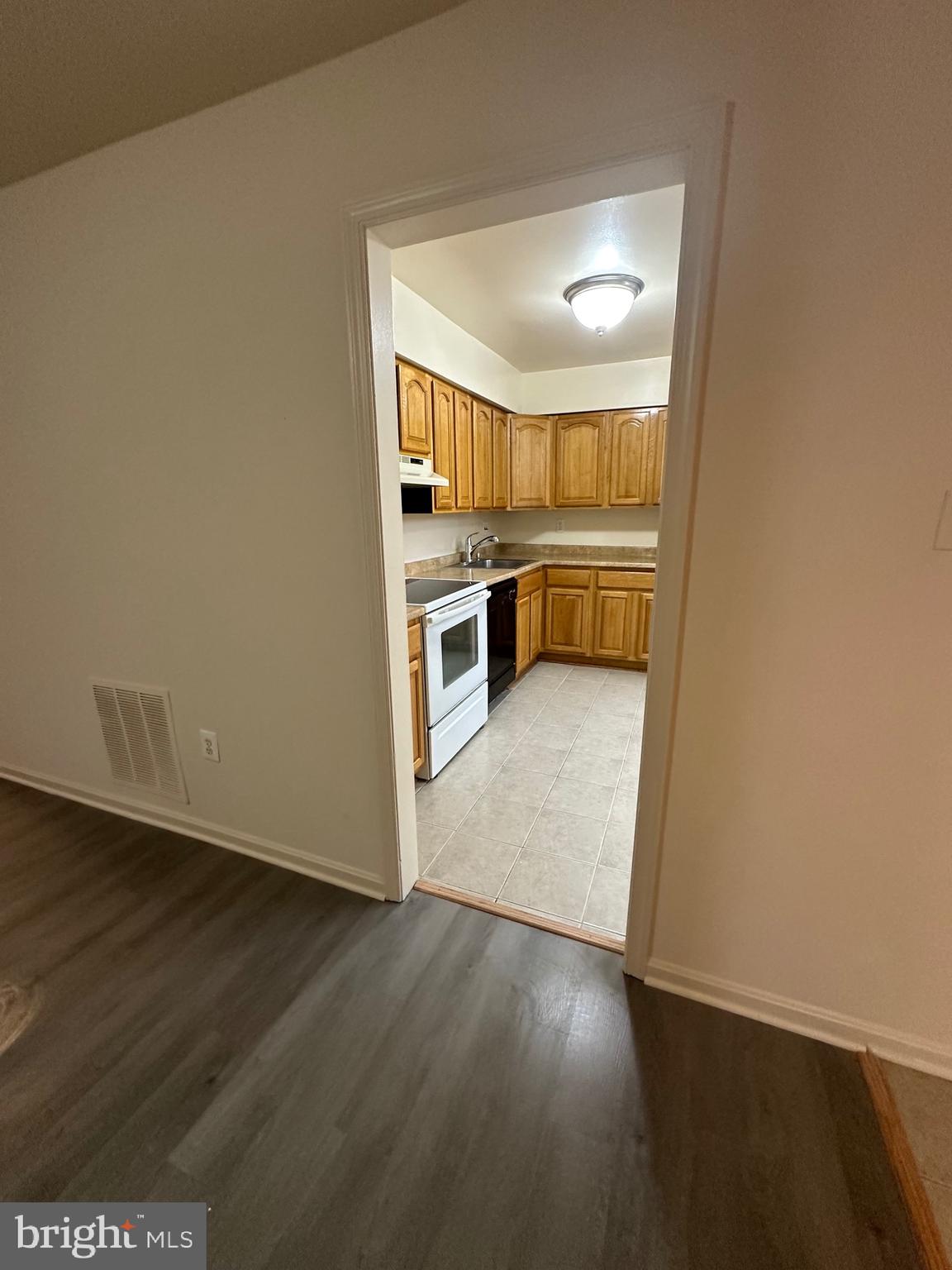 ANNANDALE - Residential Lease