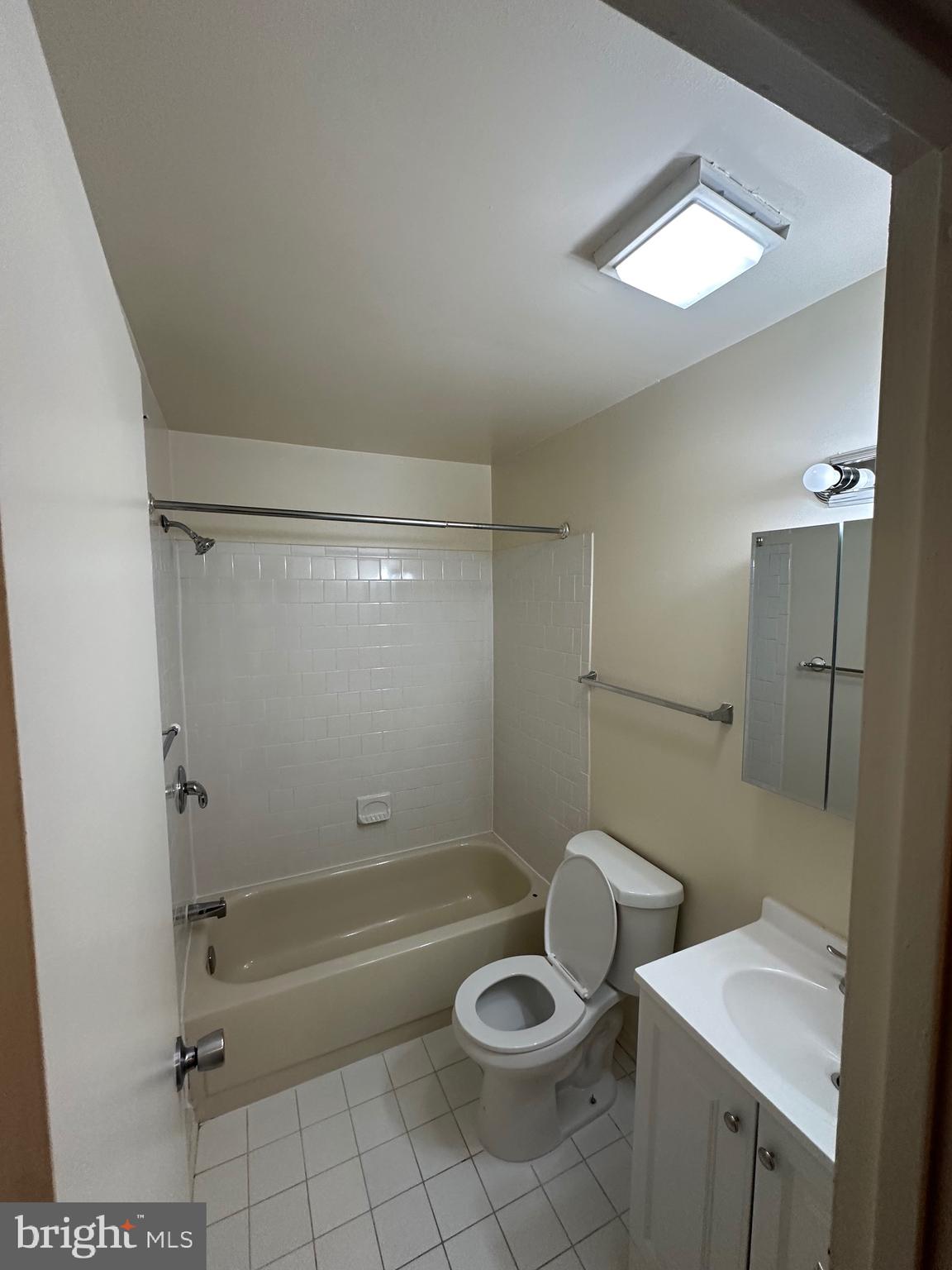 ANNANDALE - Residential Lease