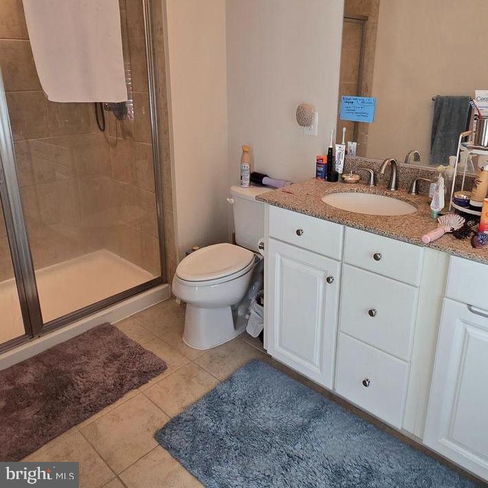 DISCOVERY SQUARE - Residential Lease