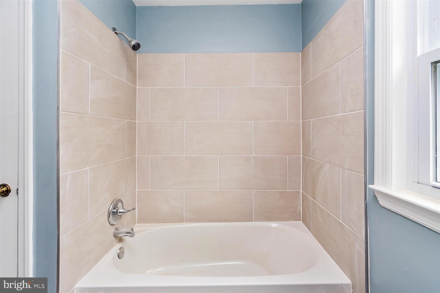 LUTHERVILLE - Residential Lease