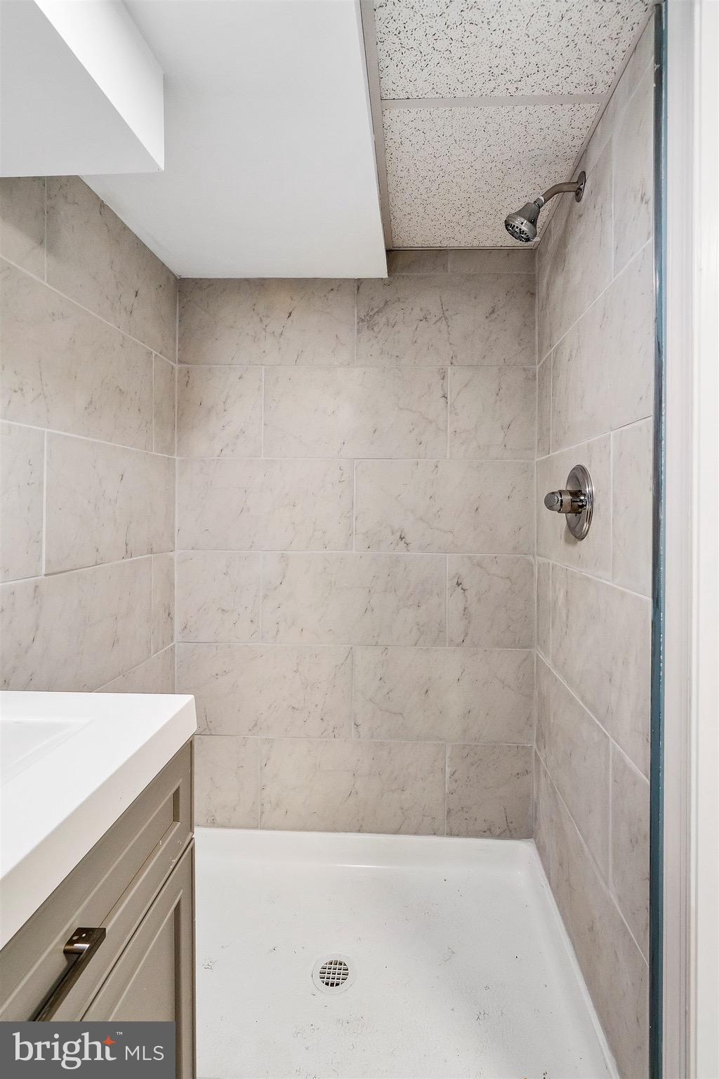 LUTHERVILLE - Residential Lease