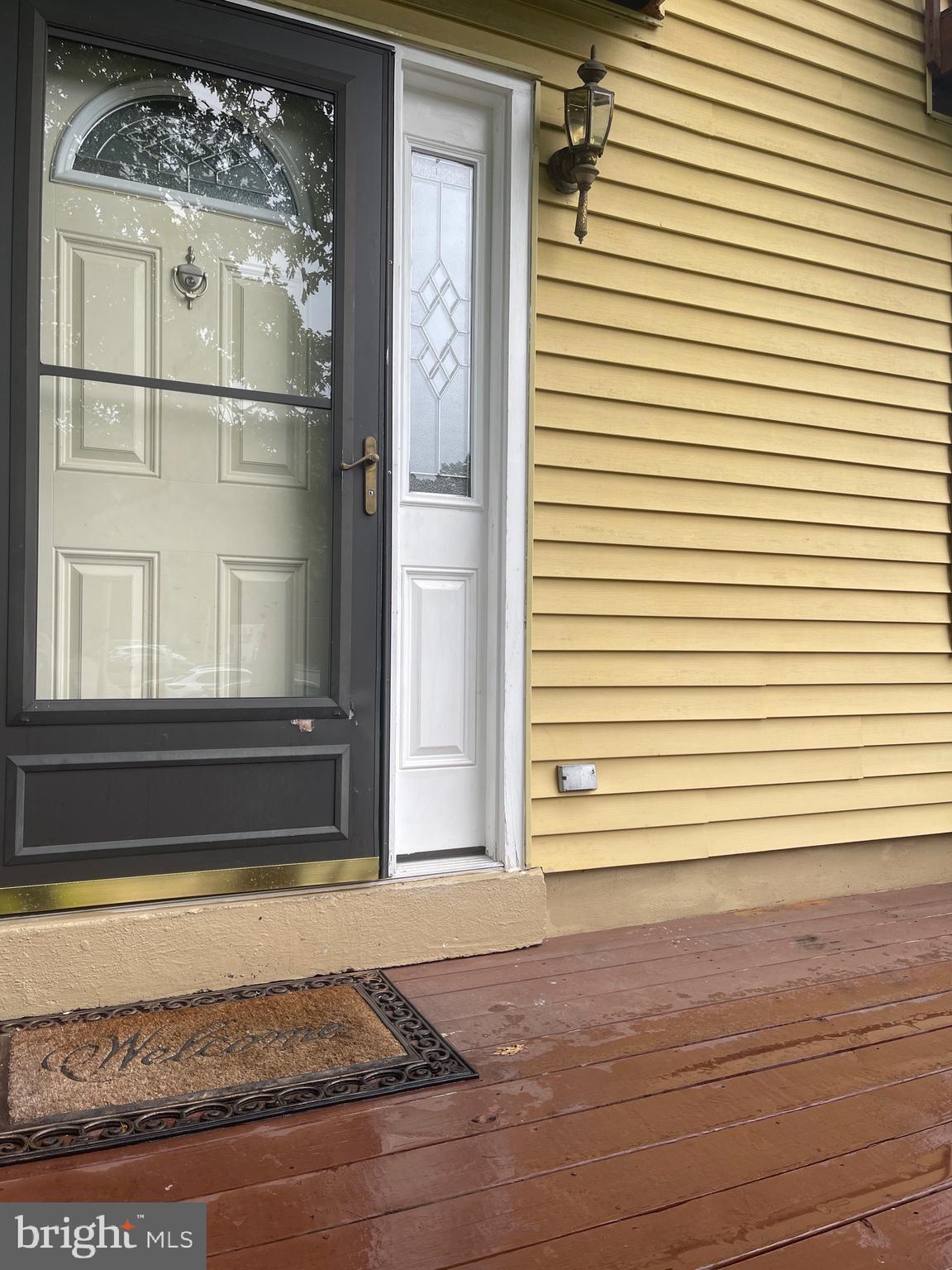 APPLEWALK CONDO - Residential