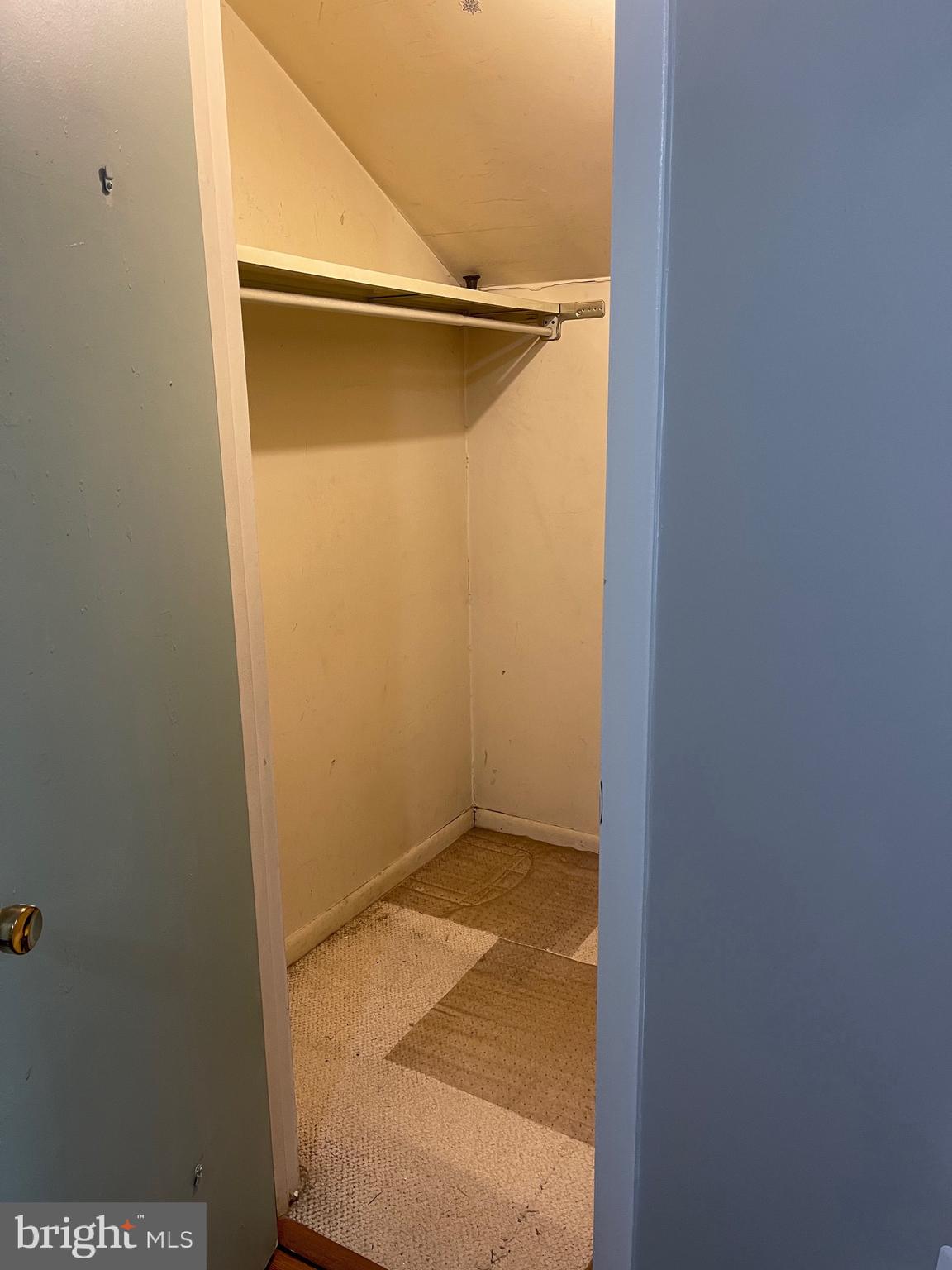 APPLEWALK CONDO - Residential