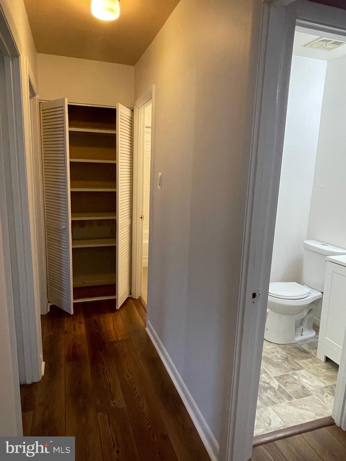 APPLEWALK CONDO - Residential