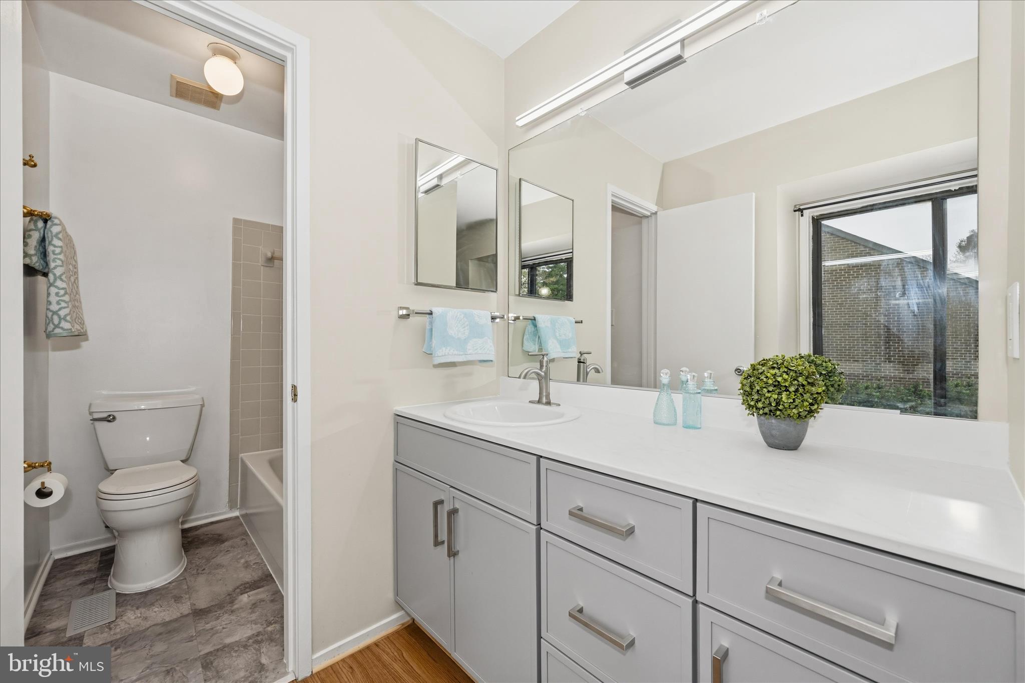 DORSEYS REGARD - Residential