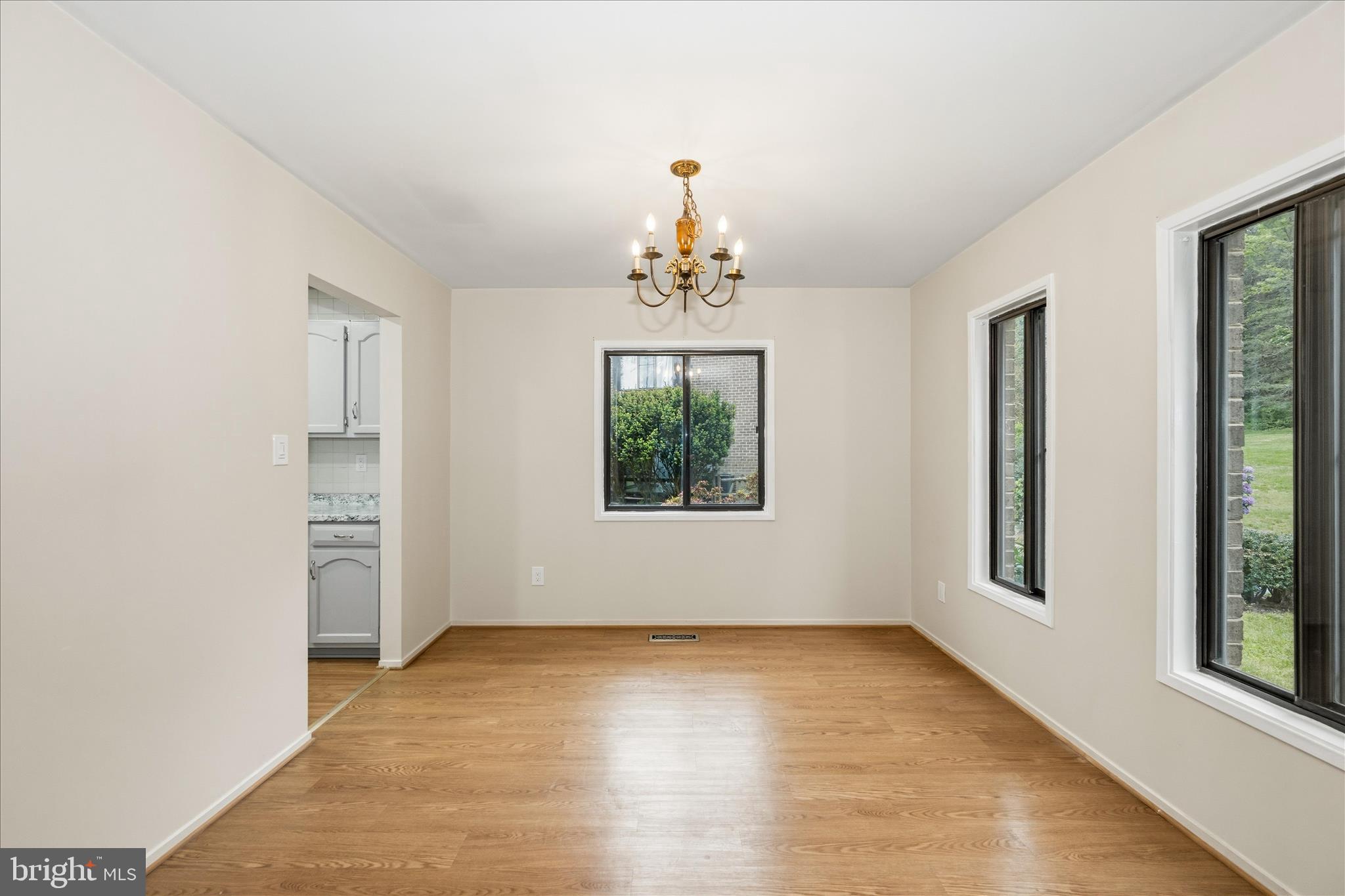 DORSEYS REGARD - Residential