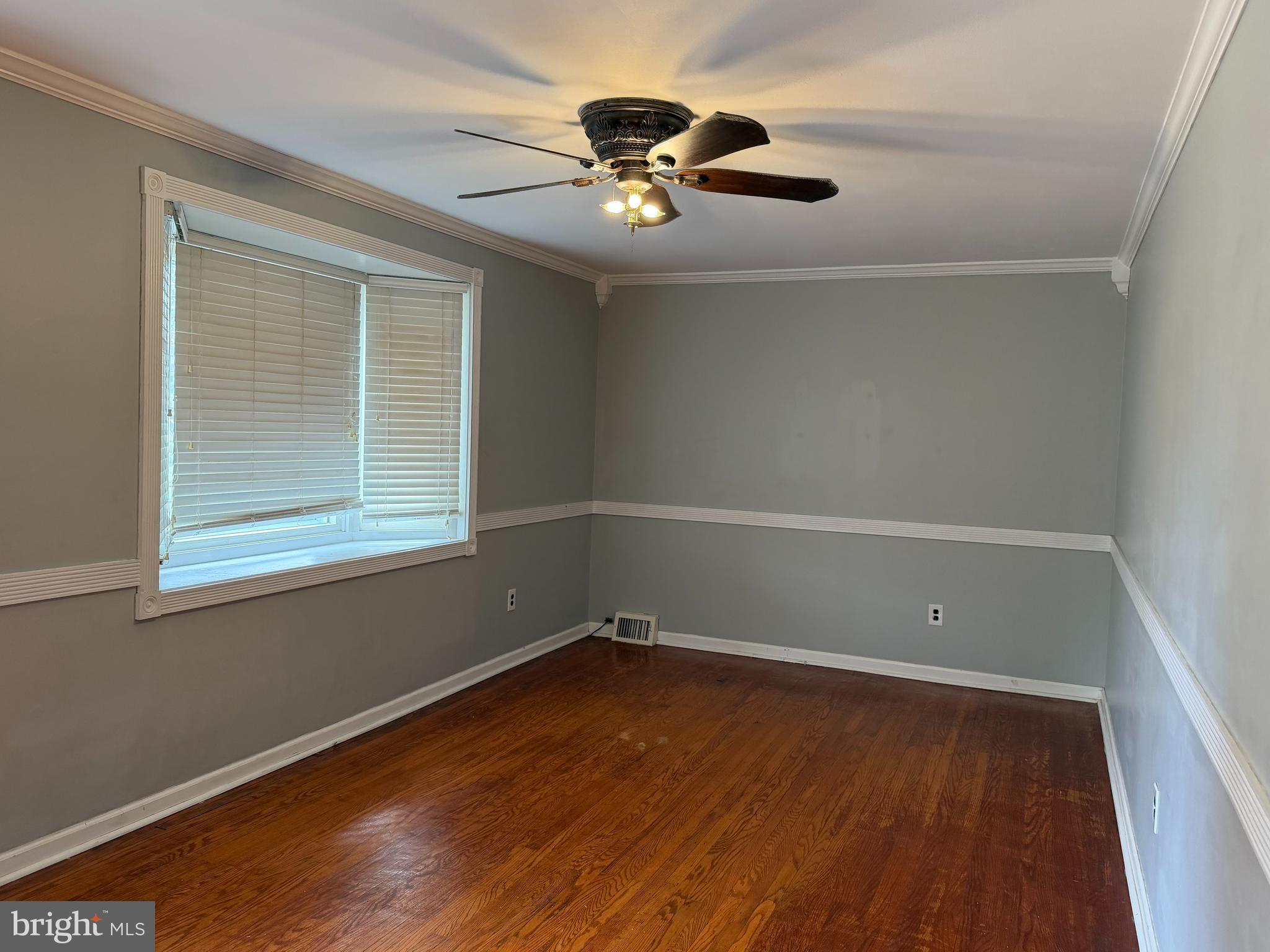 WALNUT HILL - Residential