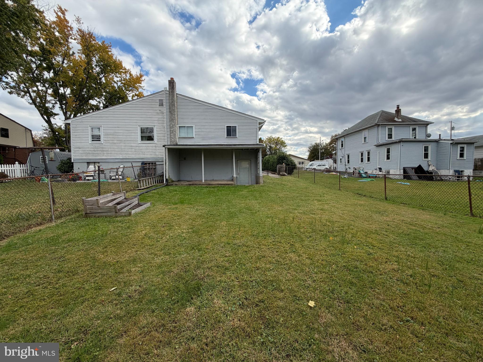 WALNUT HILL - Residential