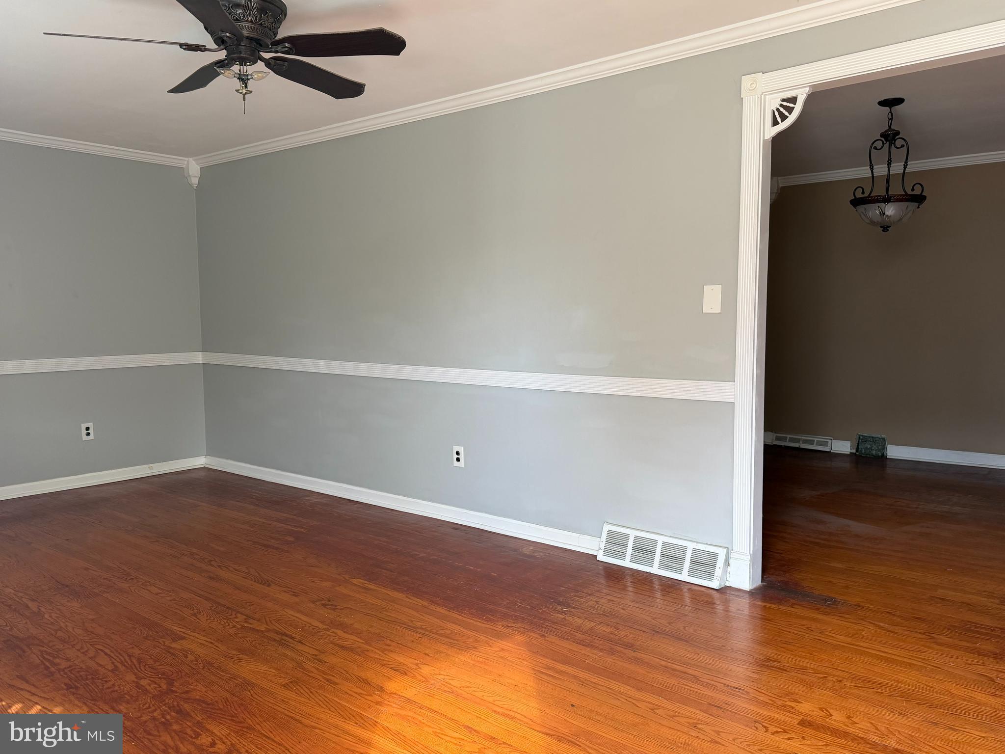 WALNUT HILL - Residential