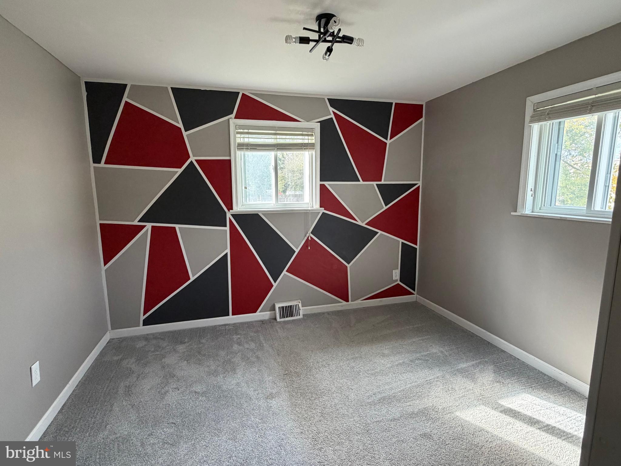 WALNUT HILL - Residential