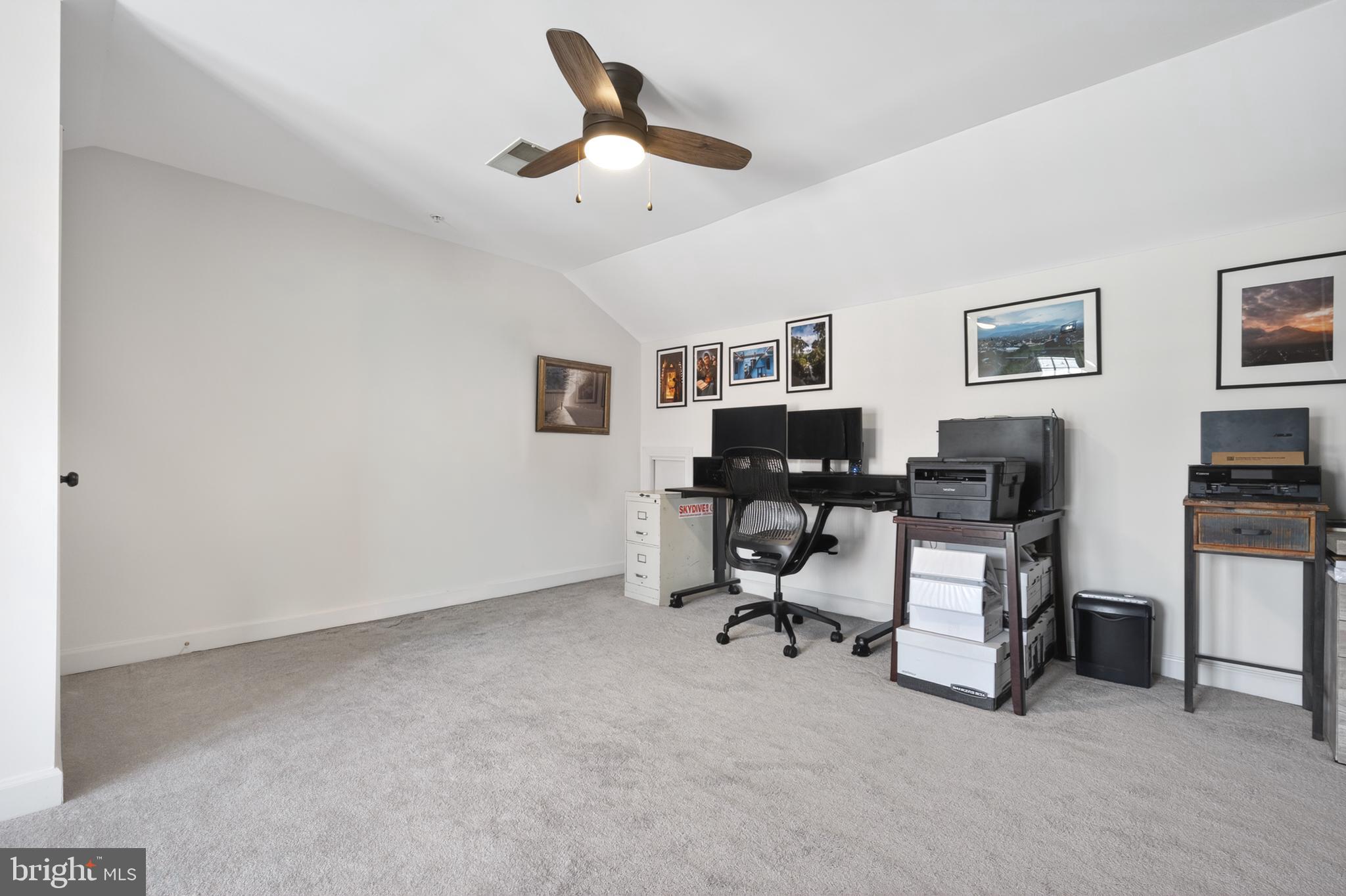 CAMERON STATION - Residential