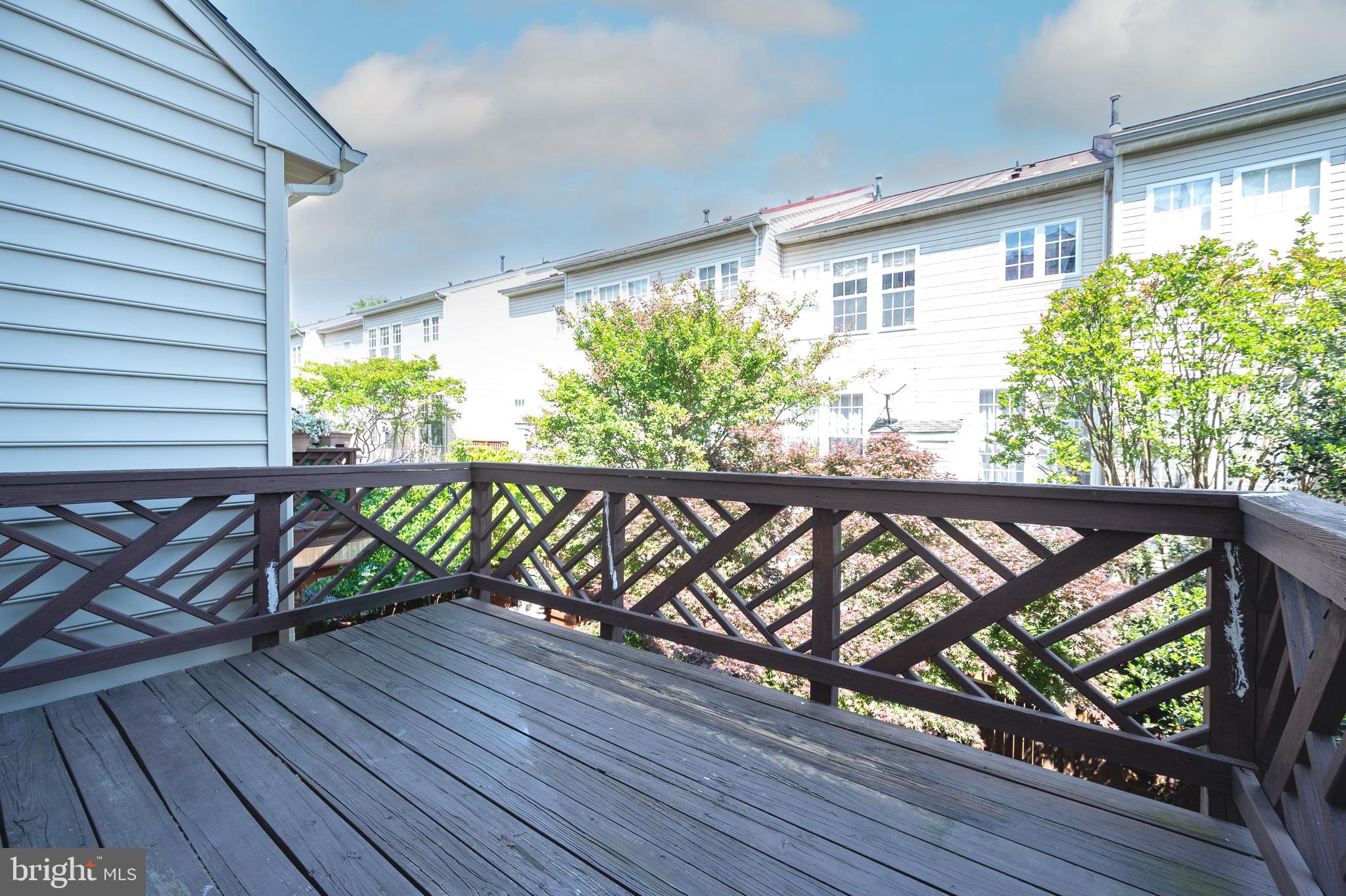 CAMERON STATION - Residential