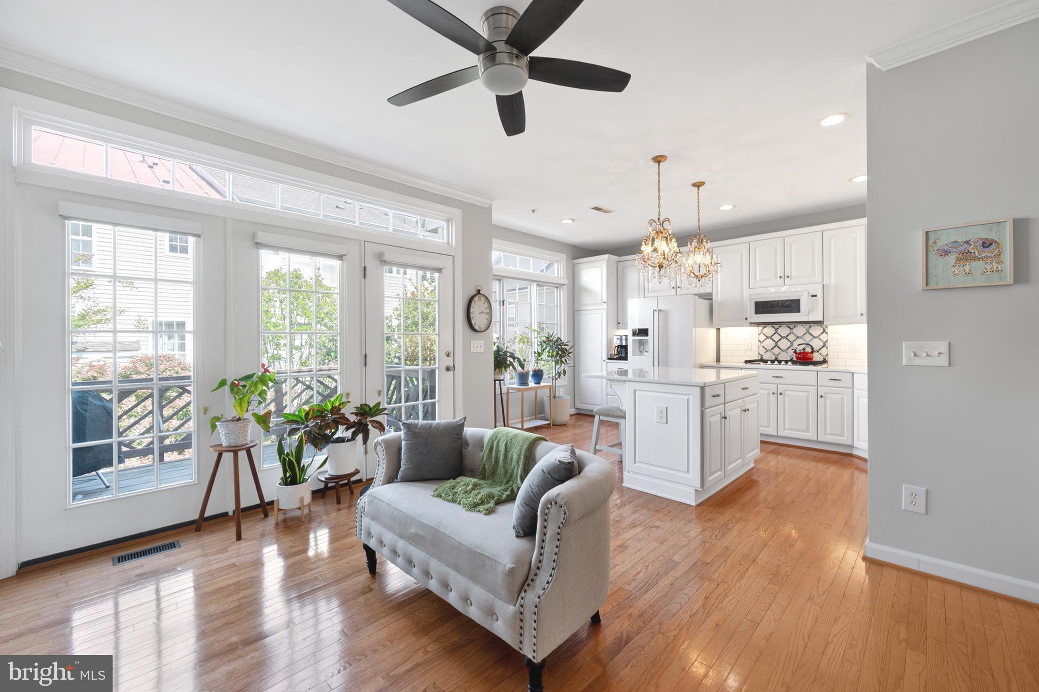 CAMERON STATION - Residential