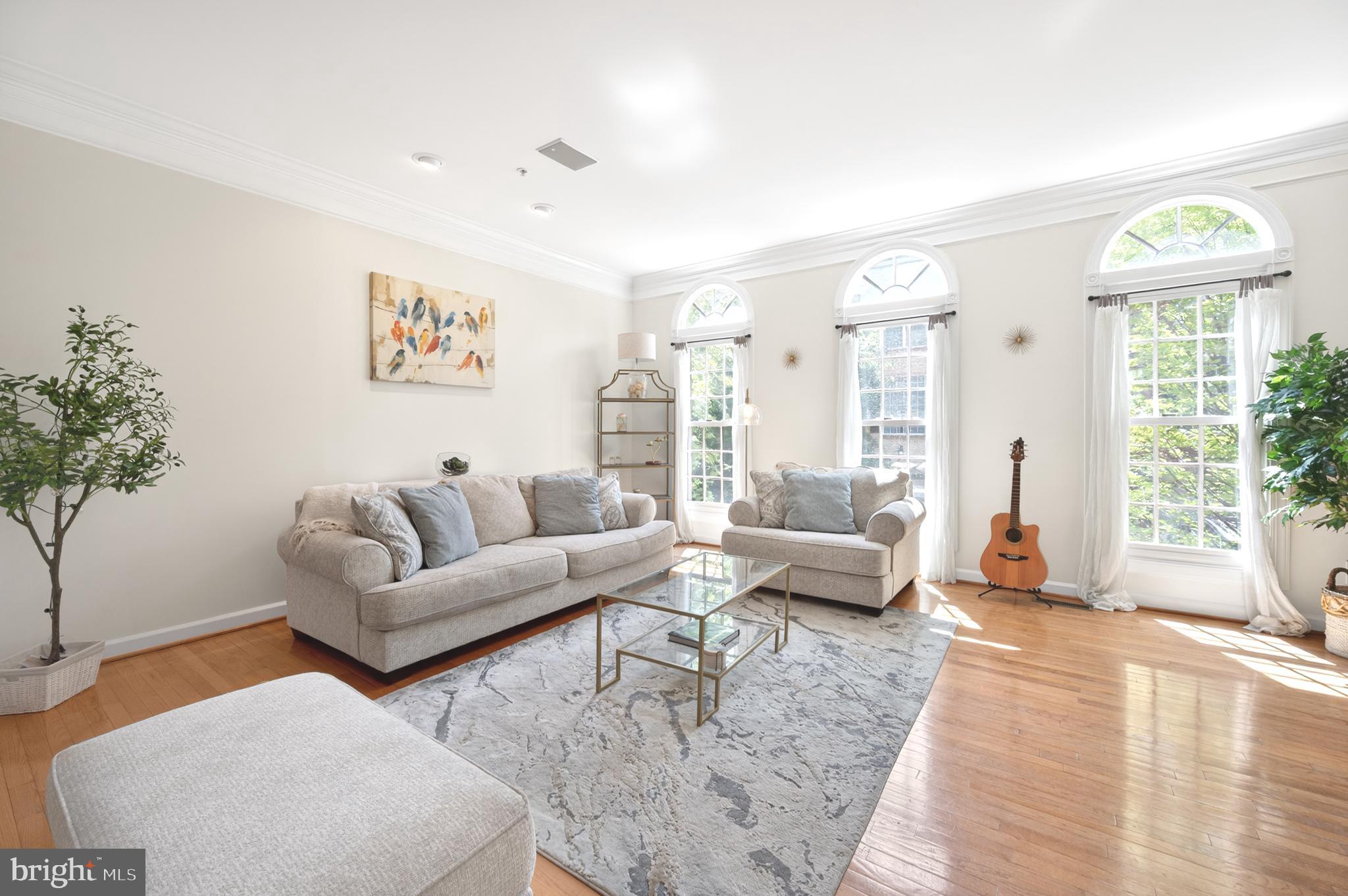 CAMERON STATION - Residential