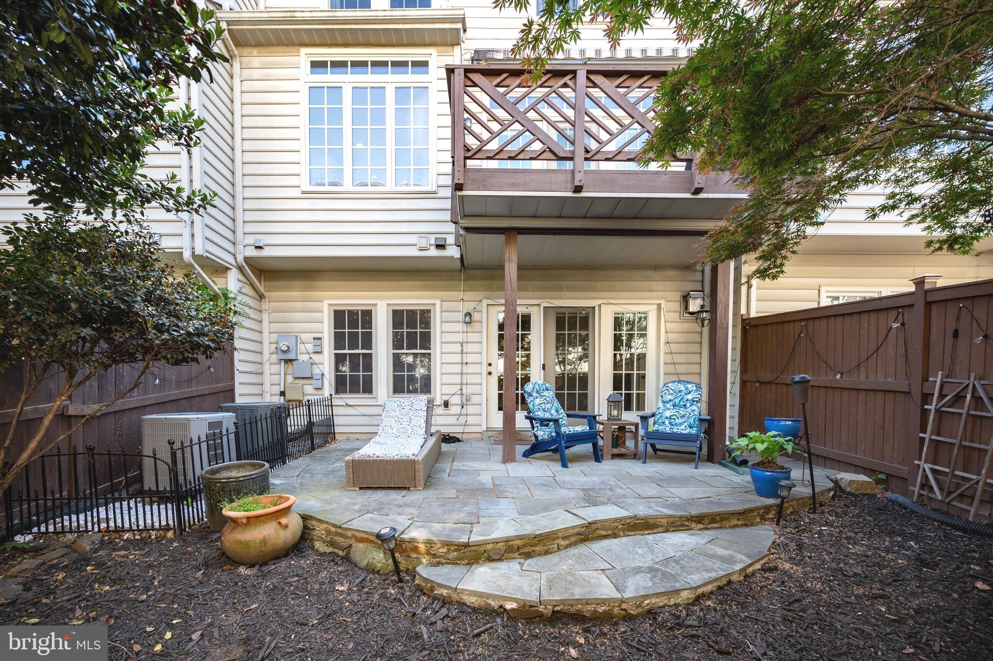 CAMERON STATION - Residential
