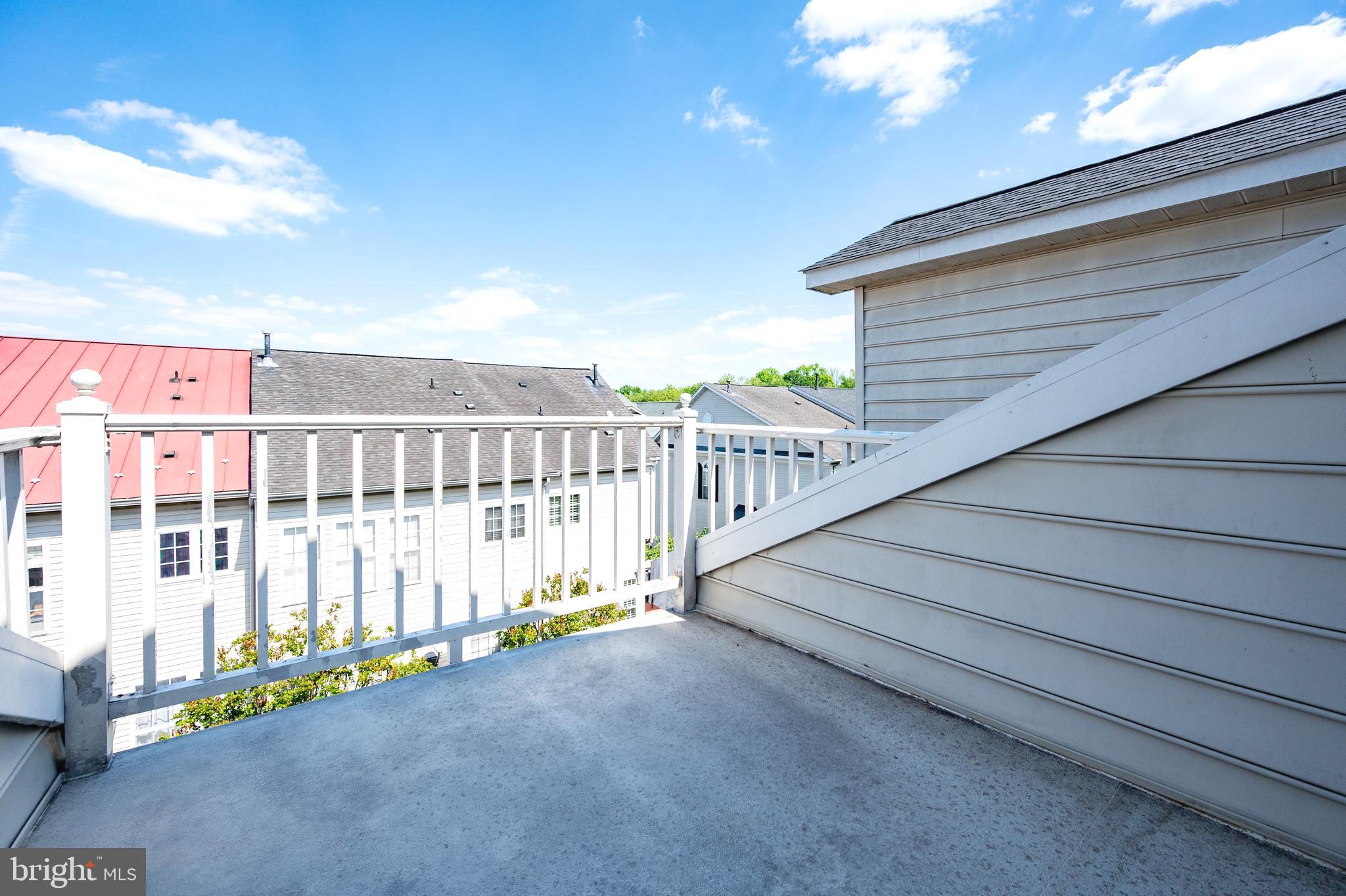 CAMERON STATION - Residential
