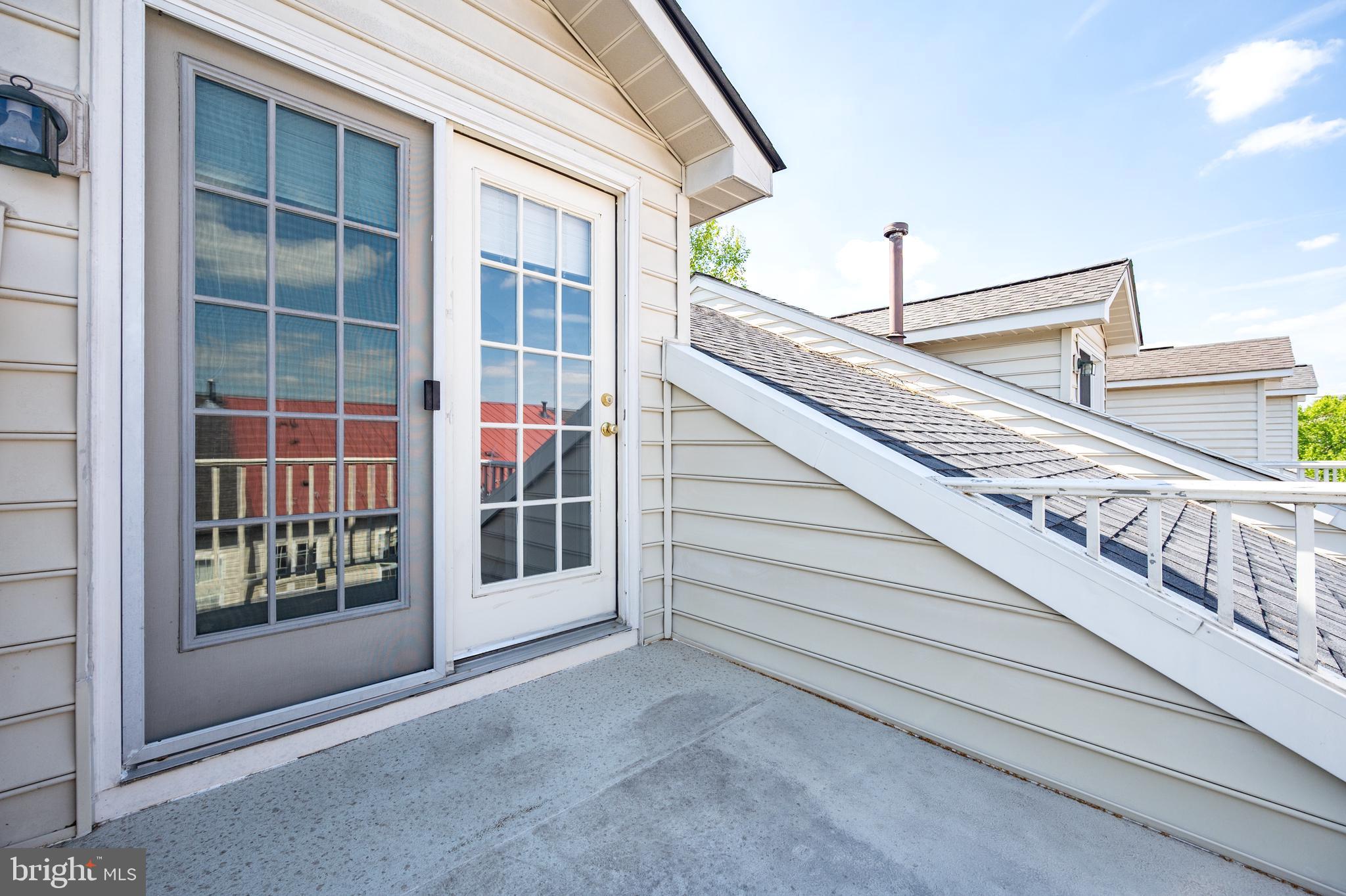 CAMERON STATION - Residential
